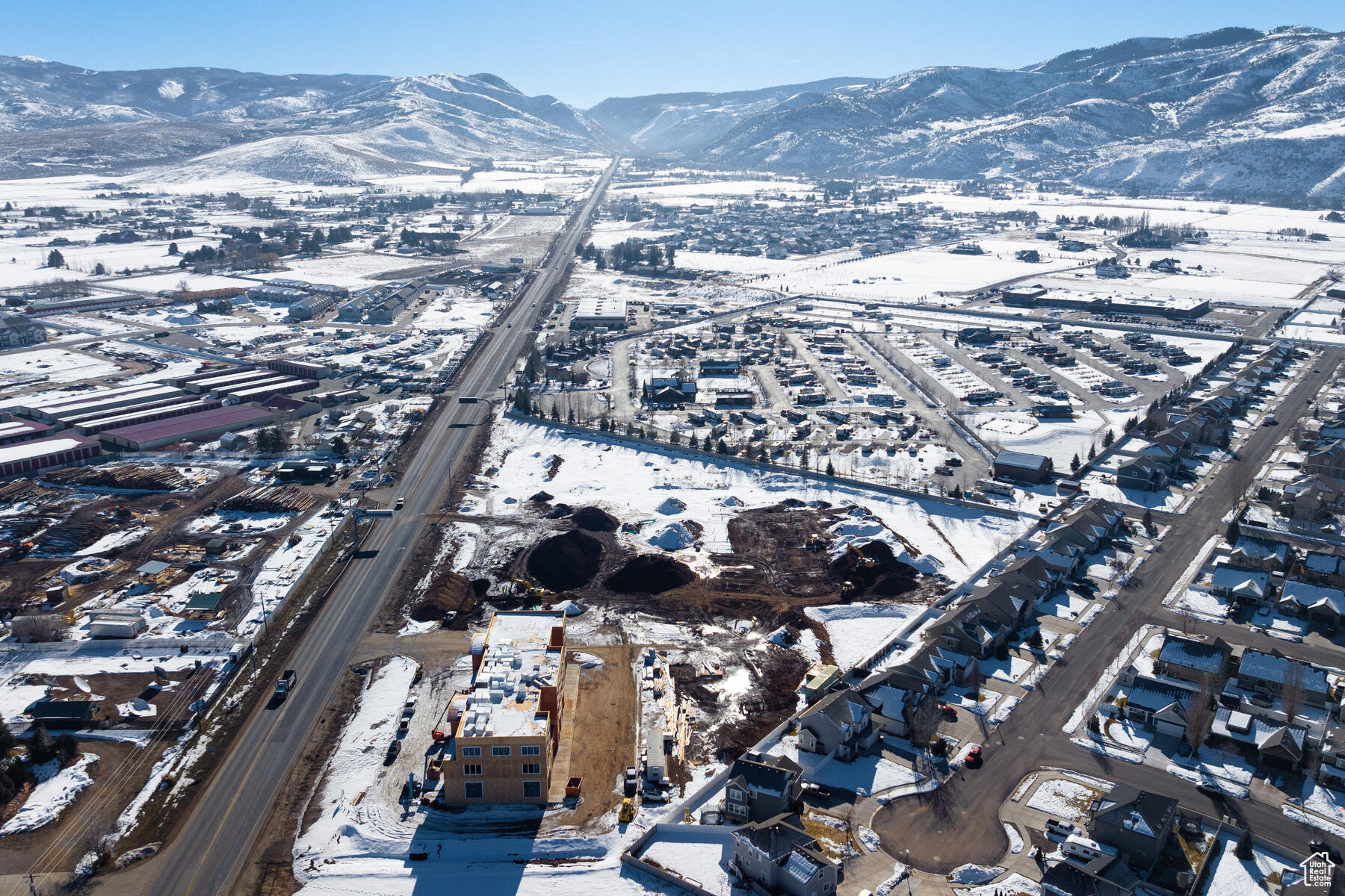 MOUNTAIN VIEW COMMON - Residential