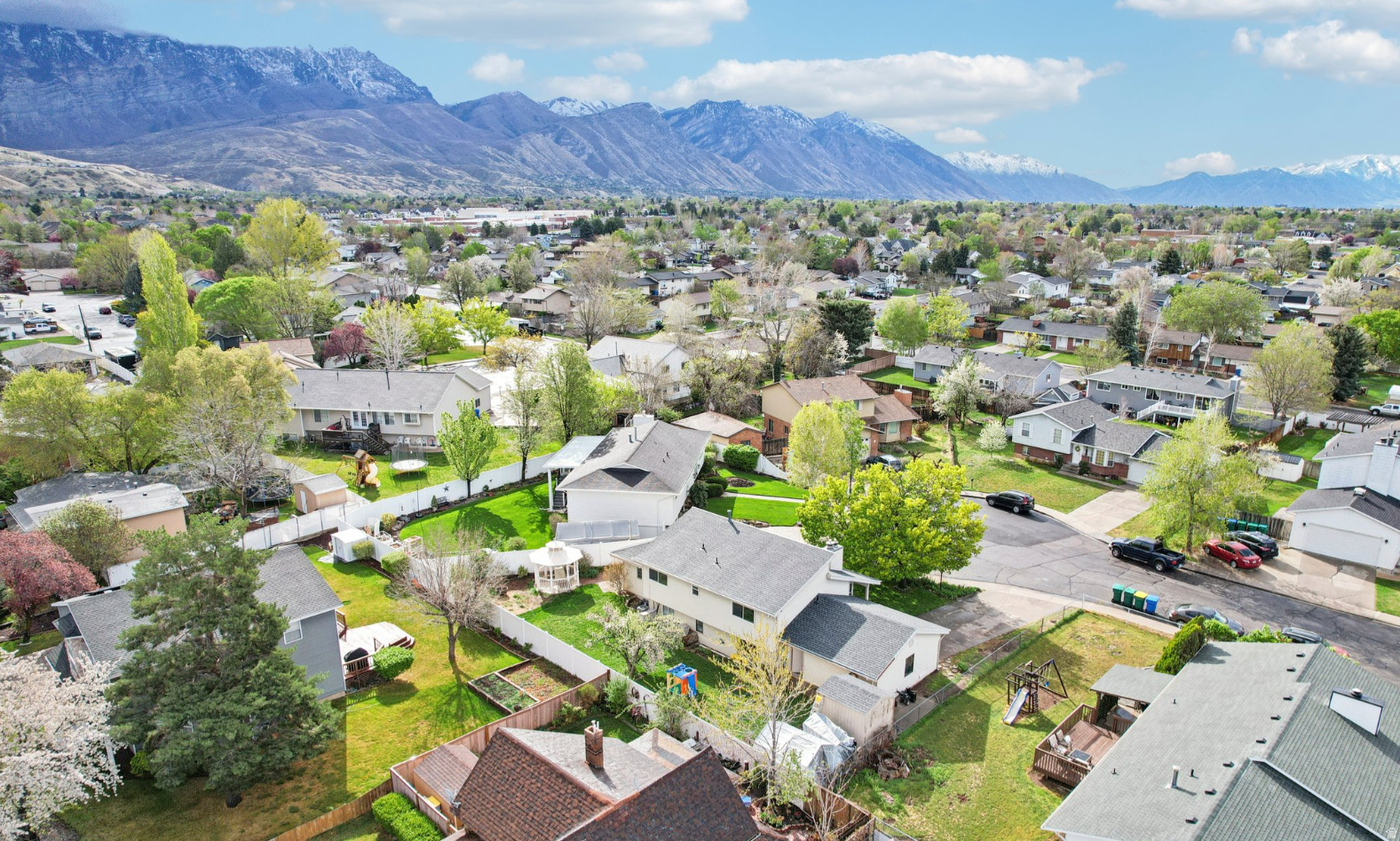 WINDSOR PARK - Residential