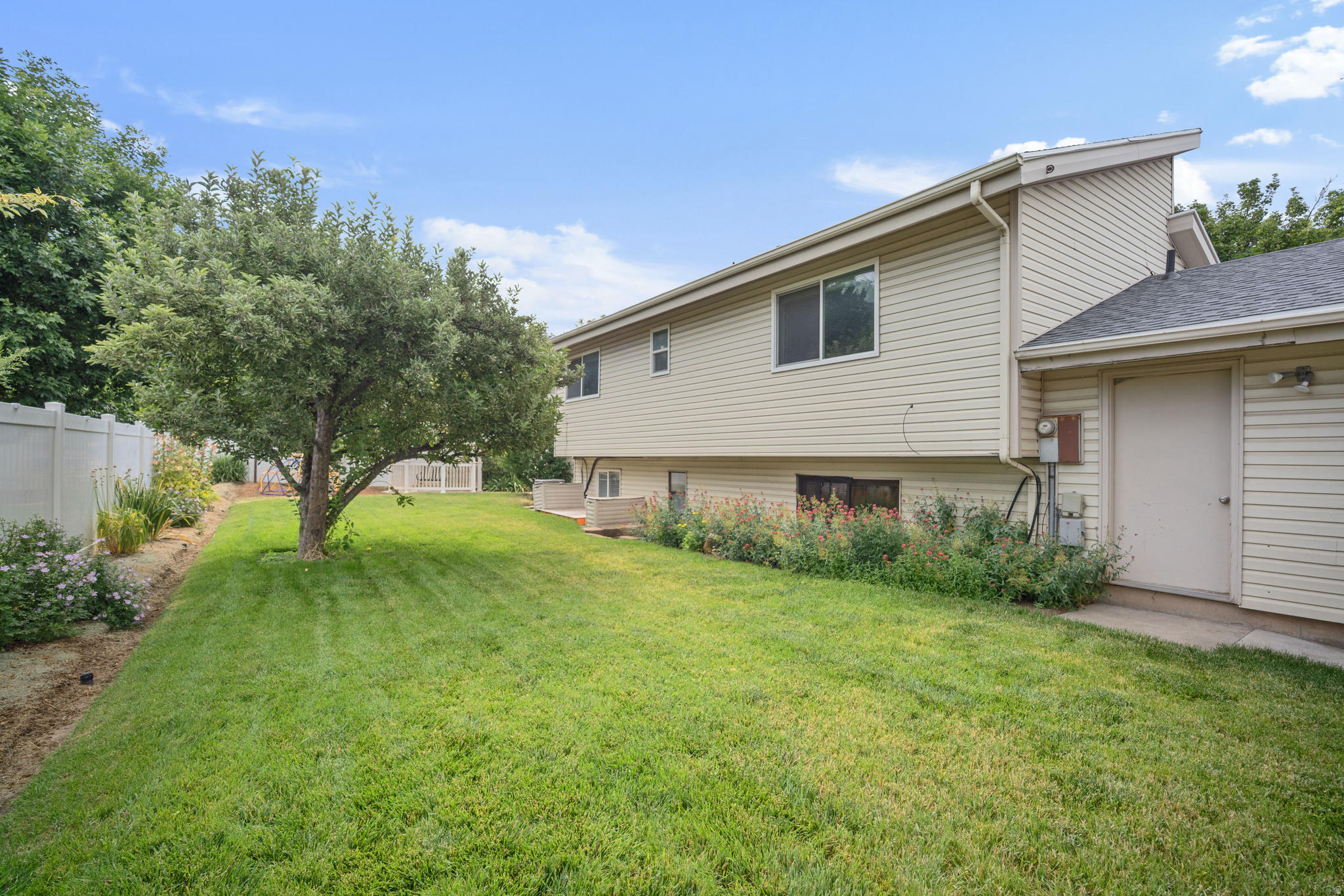WINDSOR PARK - Residential