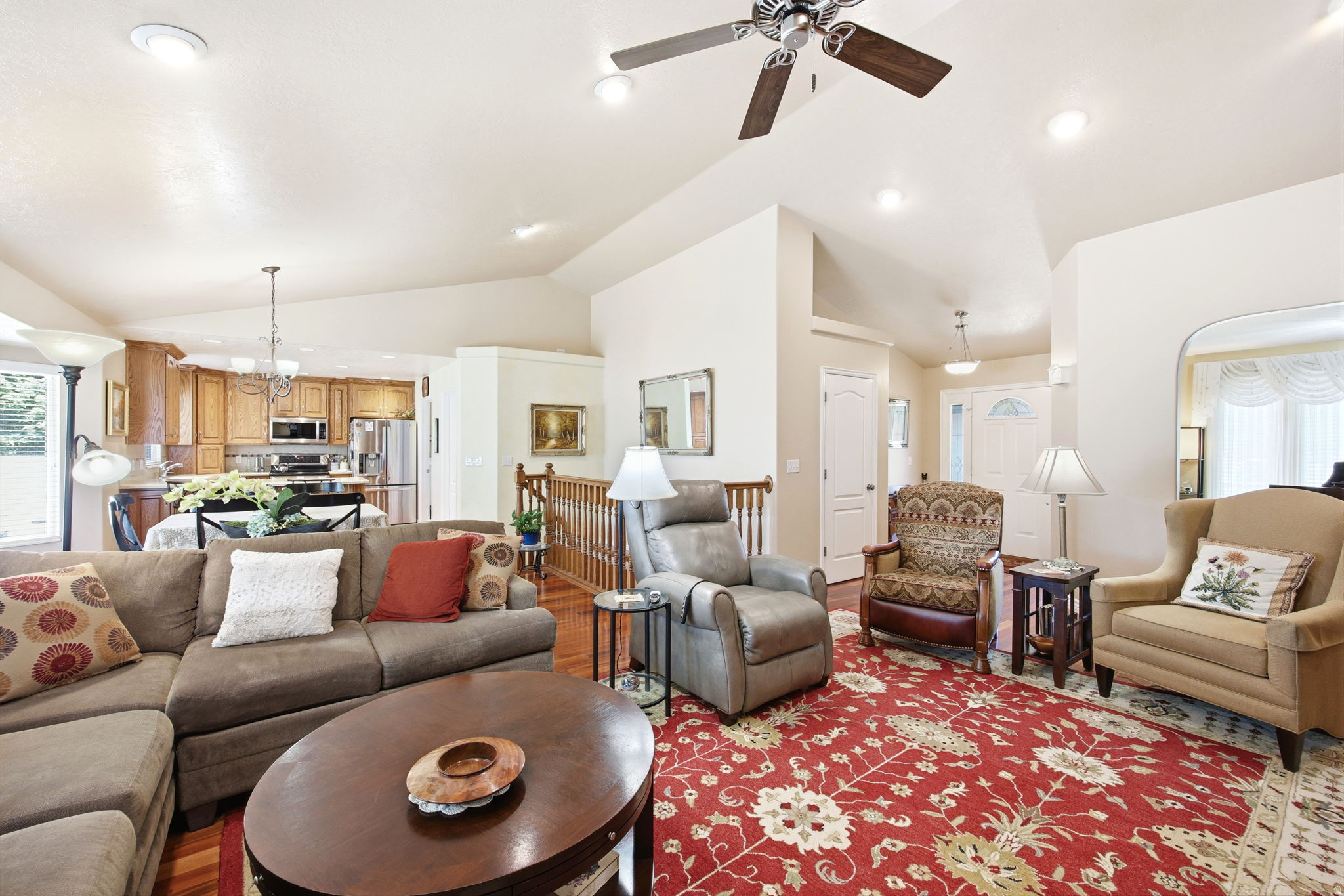 WHISPERING WILLOW - Residential