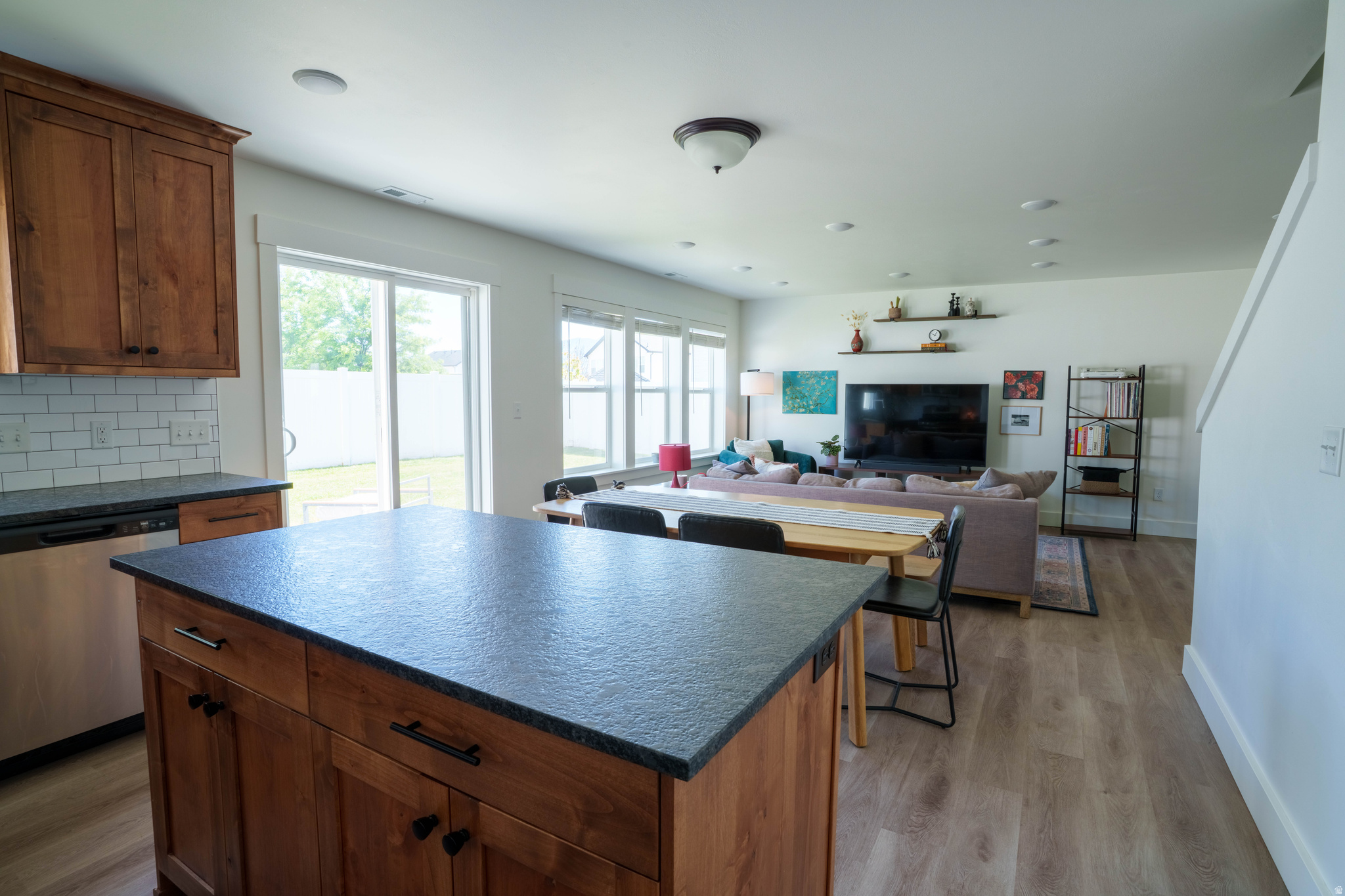 MEADOWBROOK - Residential
