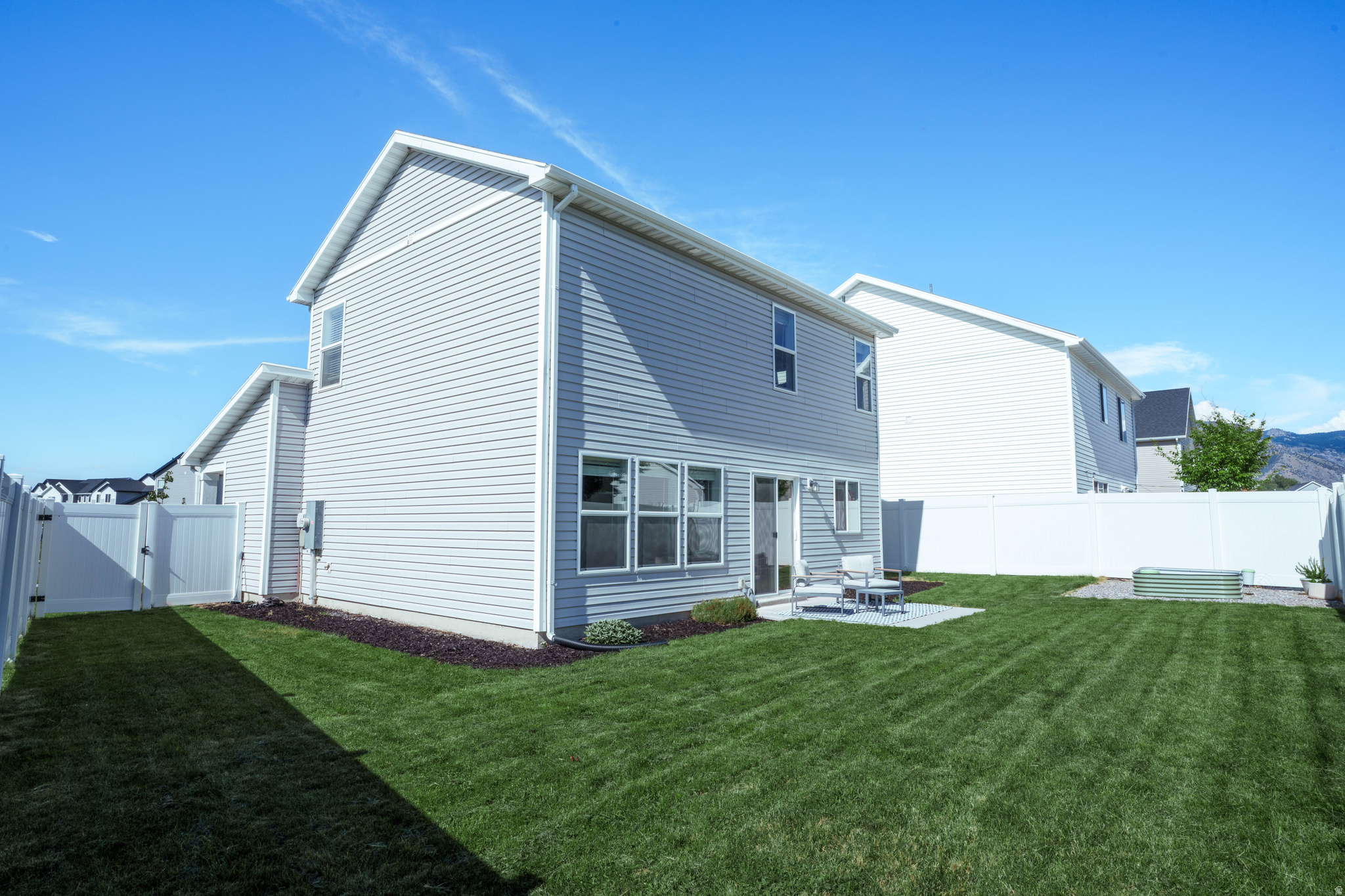 MEADOWBROOK - Residential