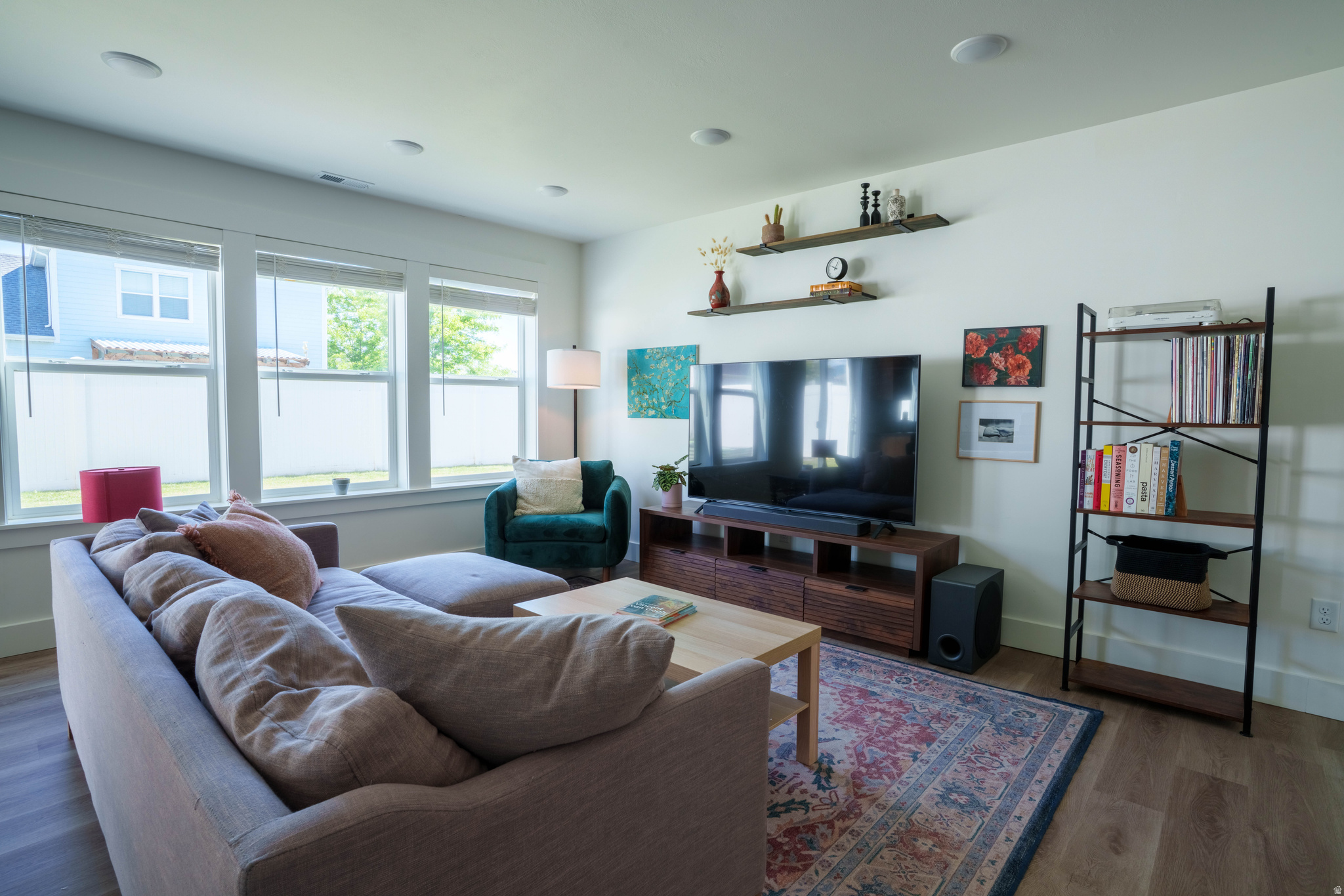 MEADOWBROOK - Residential