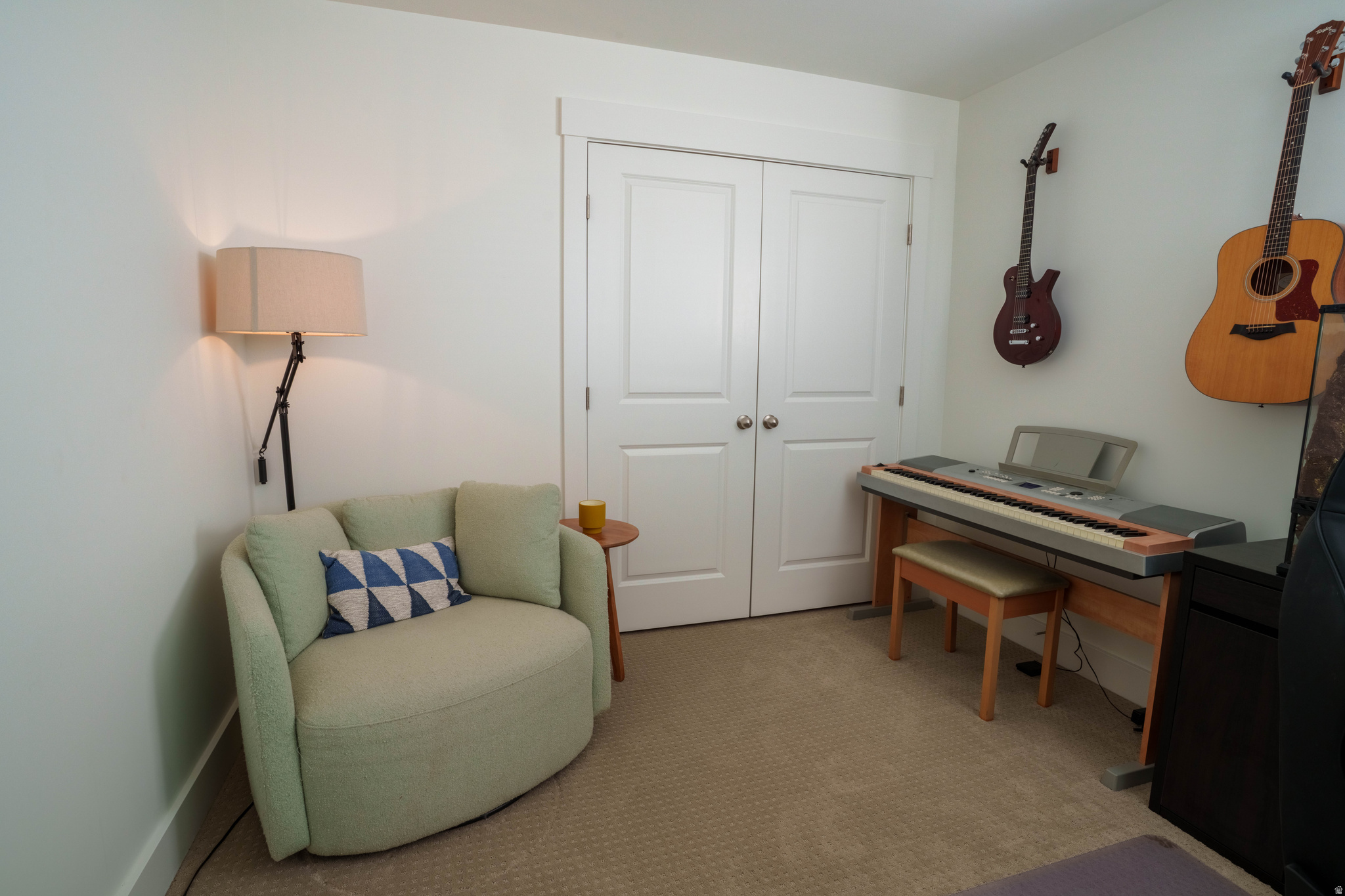MEADOWBROOK - Residential