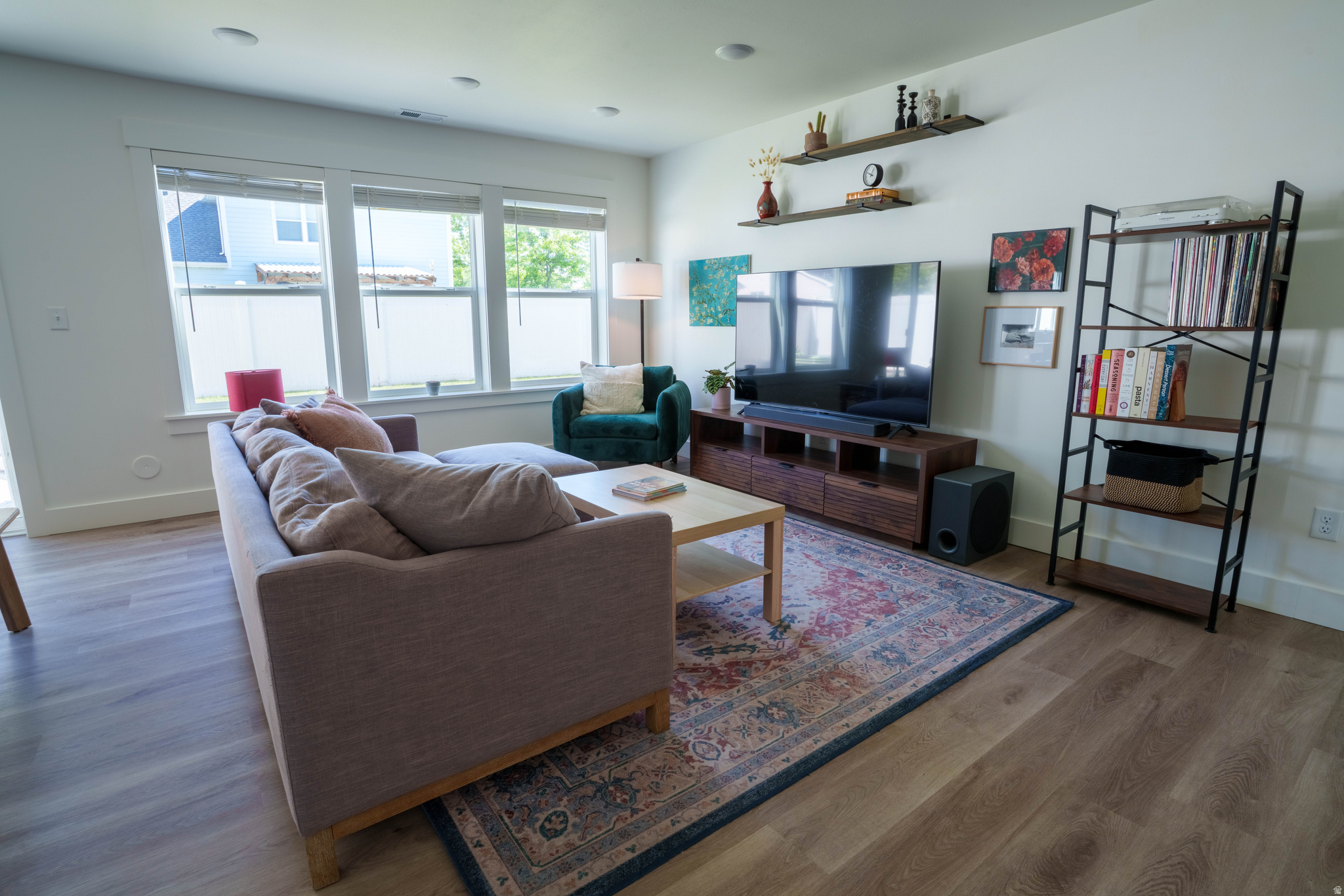 MEADOWBROOK - Residential