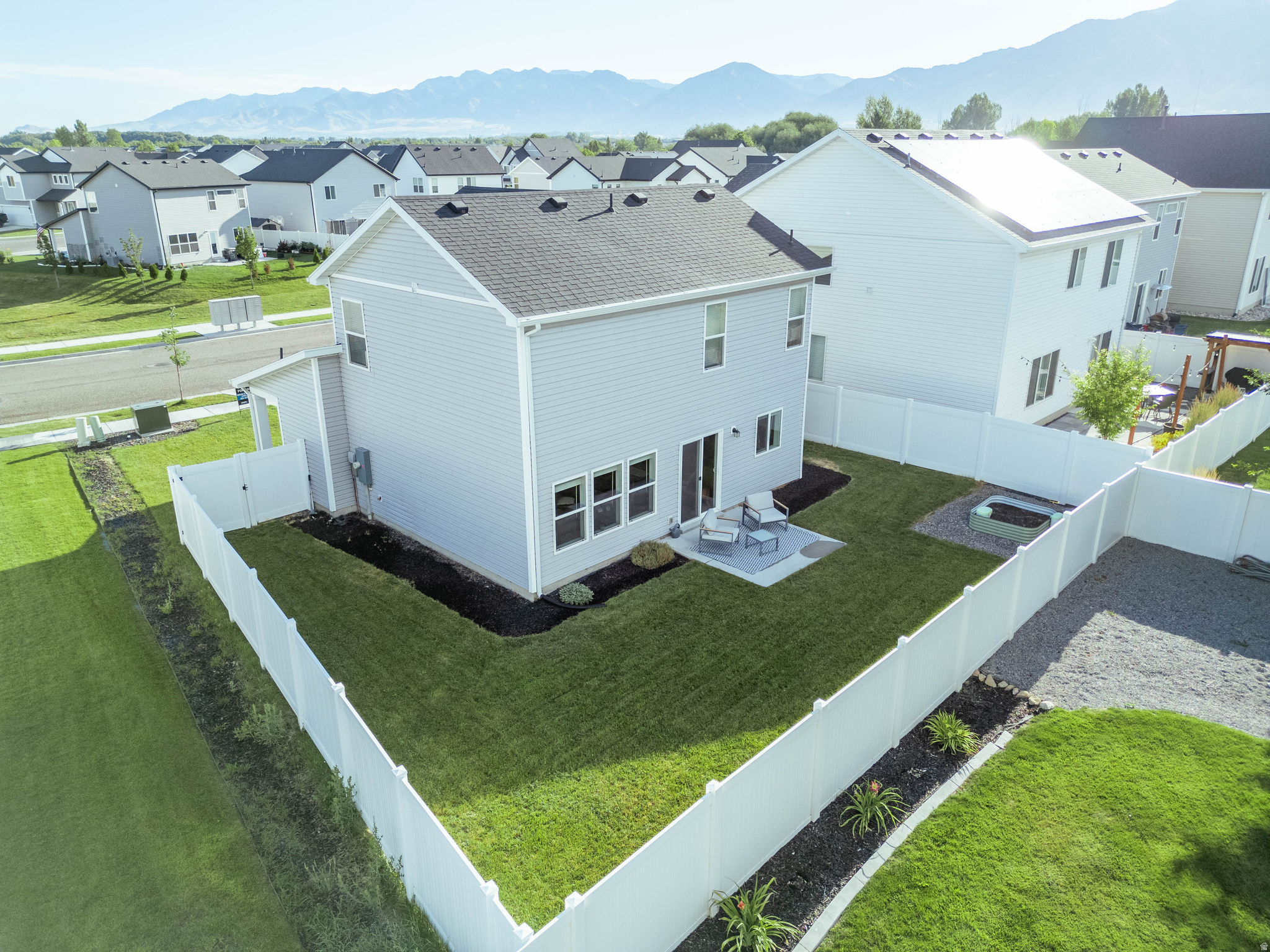 MEADOWBROOK - Residential