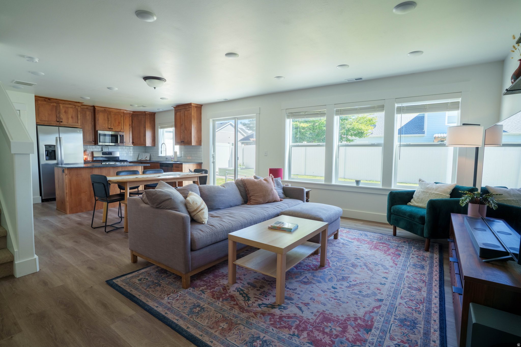 MEADOWBROOK - Residential