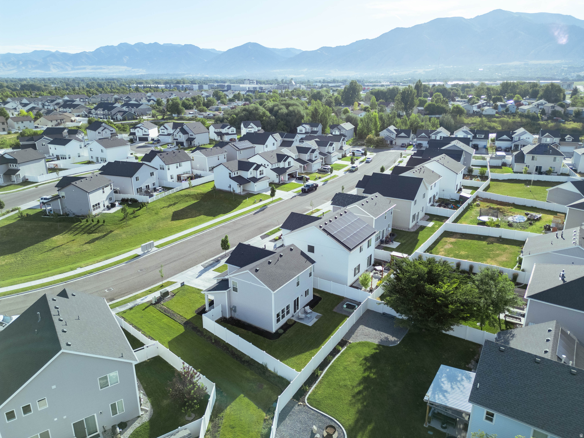 MEADOWBROOK - Residential