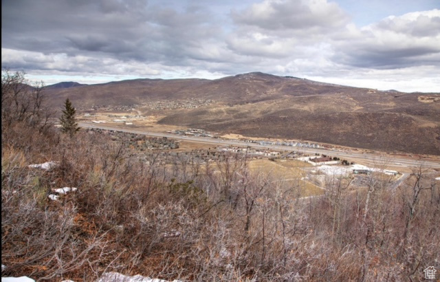 ECKER HILL - Land