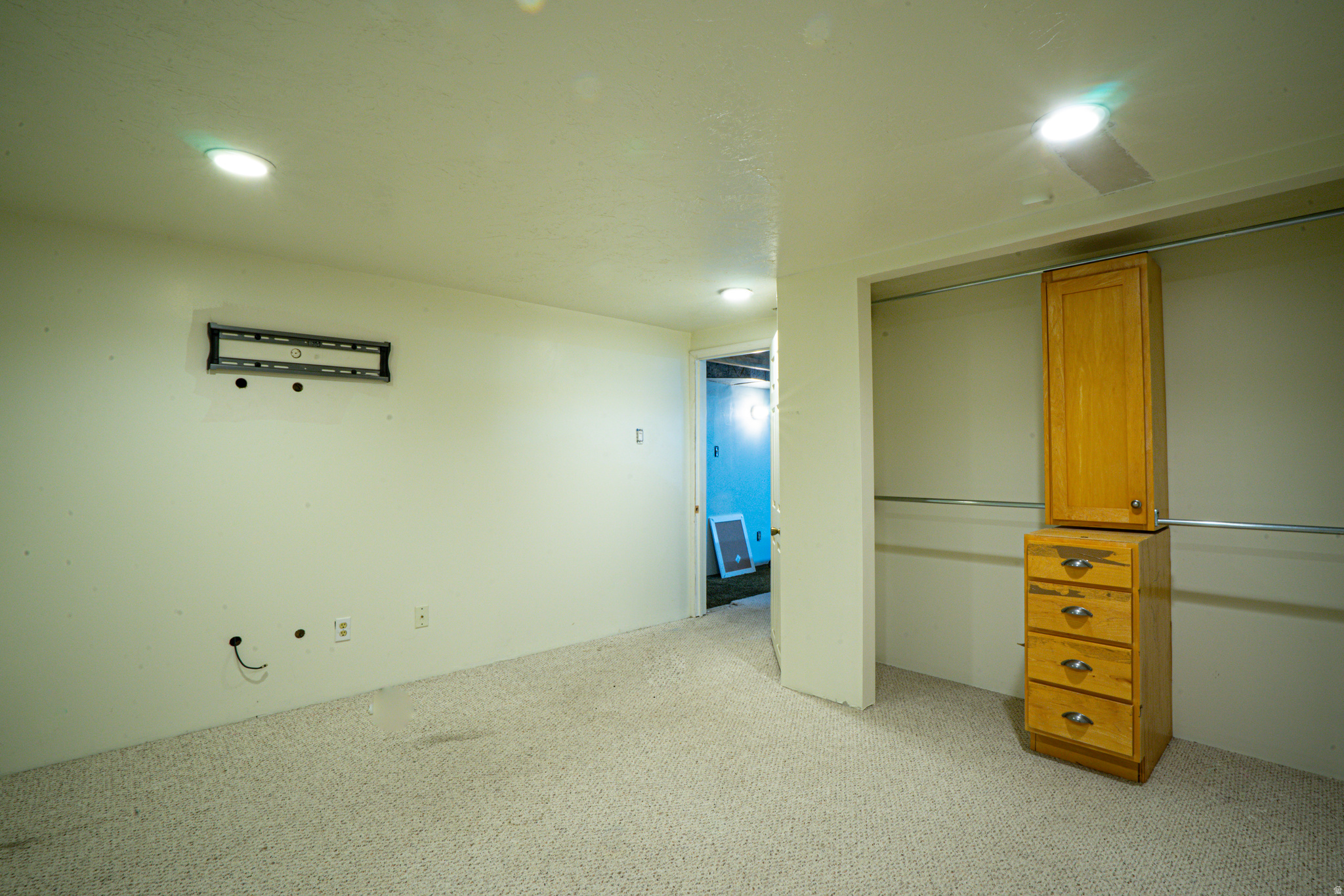 COLONY EAST - Residential
