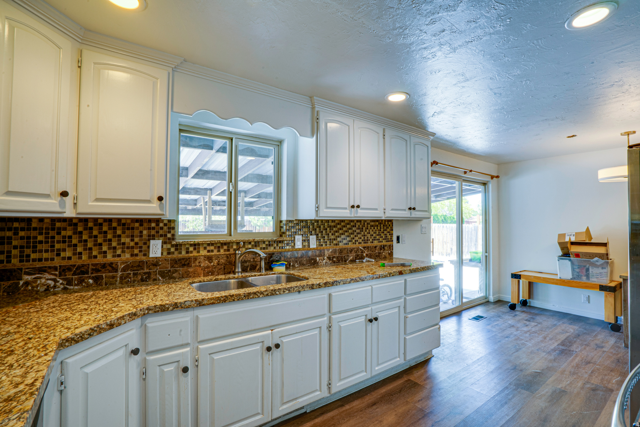 COLONY EAST - Residential