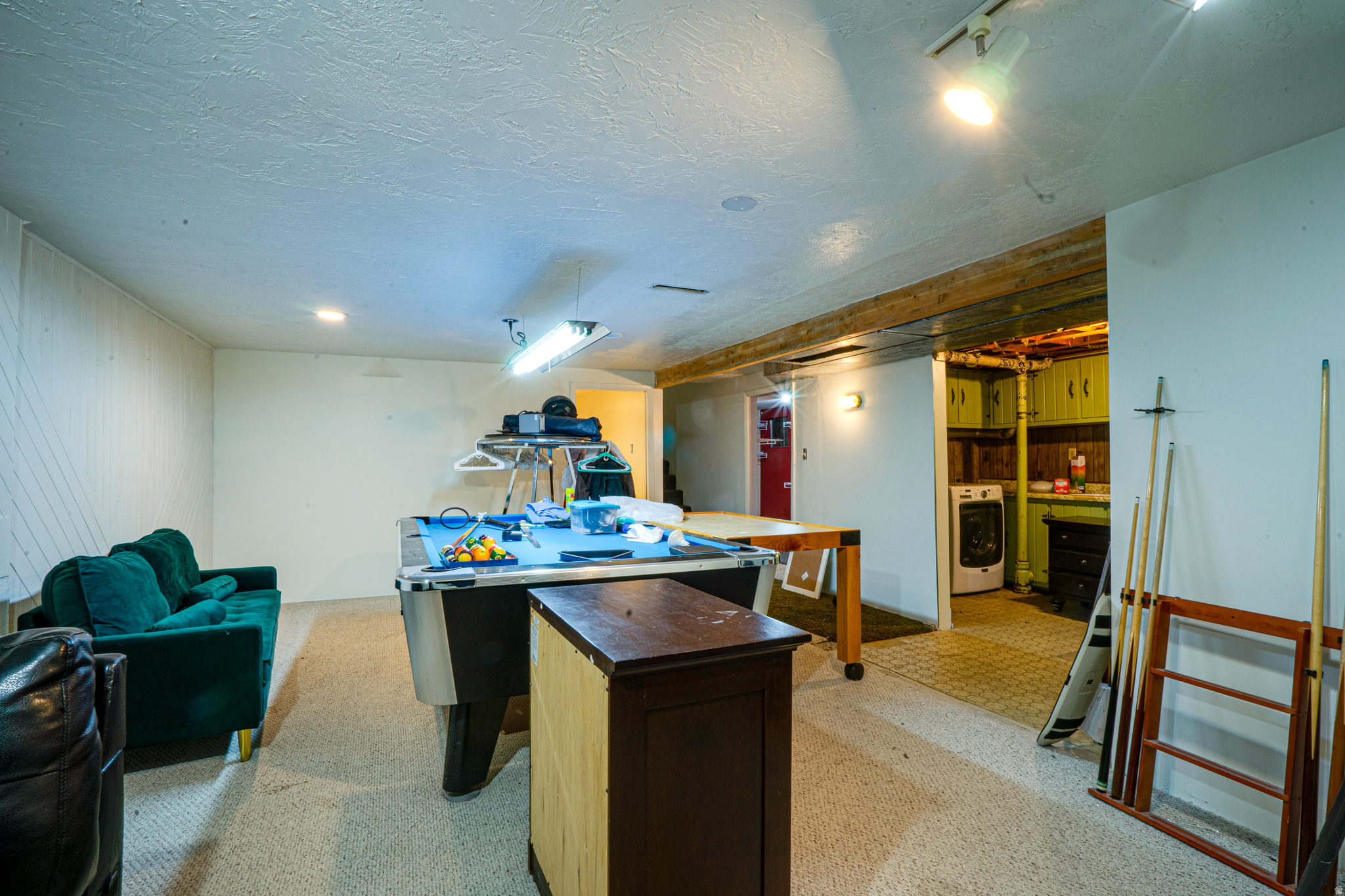 COLONY EAST - Residential