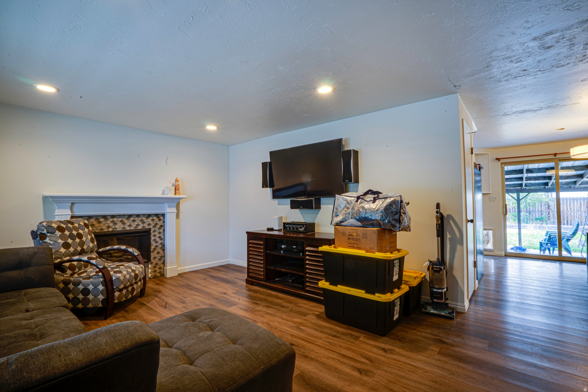 COLONY EAST - Residential