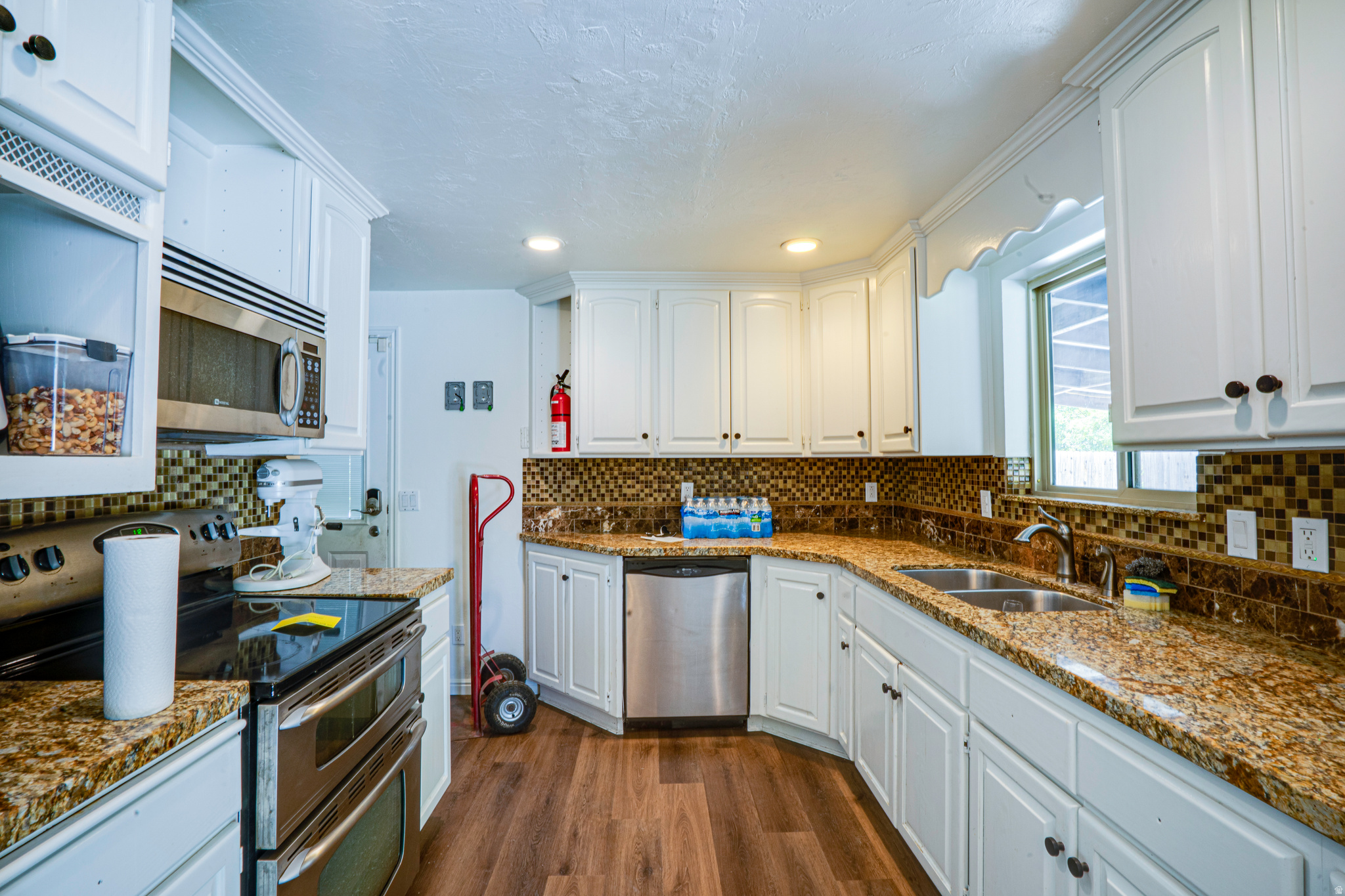 COLONY EAST - Residential