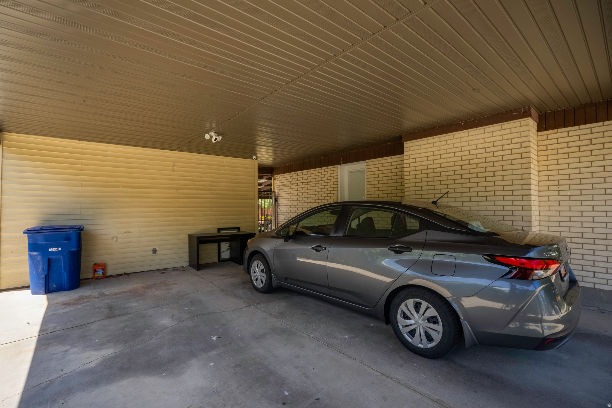 COLONY EAST - Residential