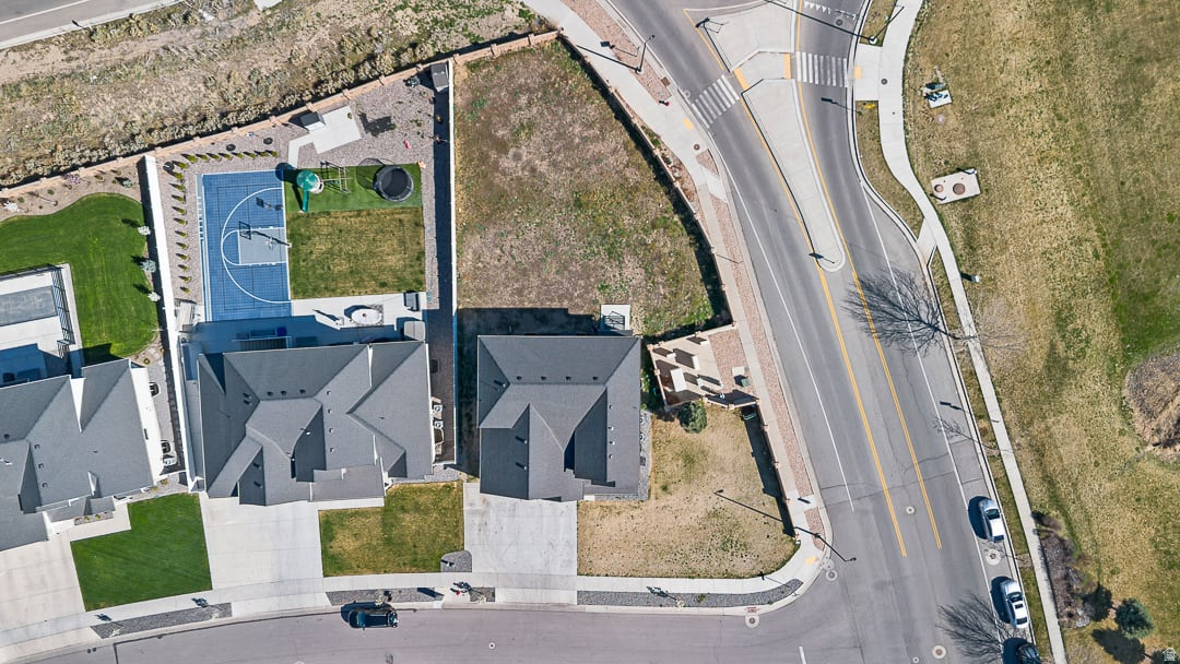 SYCAMORES COVE - Residential