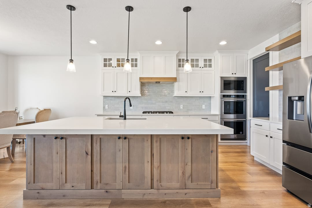 SYCAMORES COVE - Residential