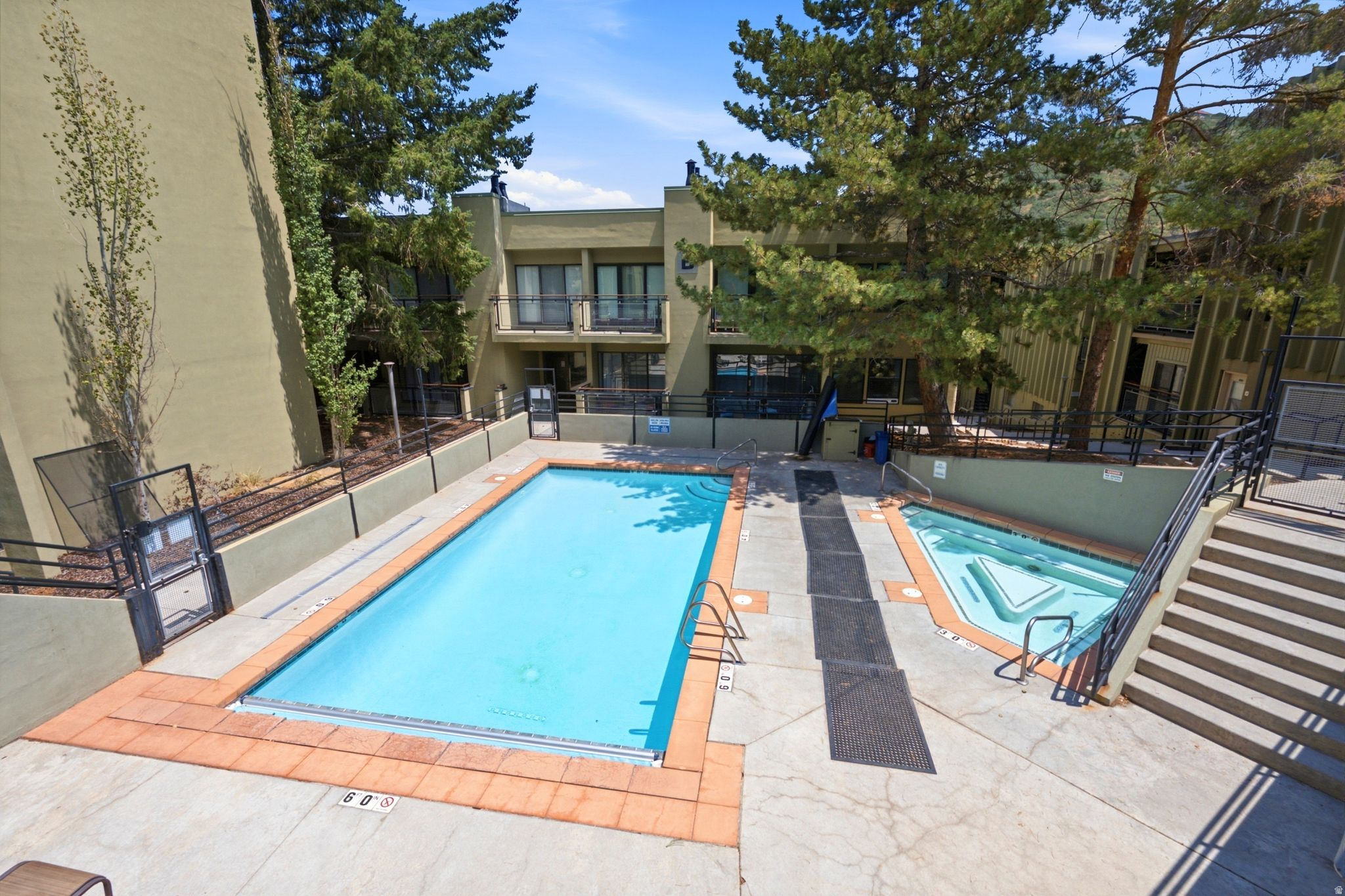 EDELWEISS HAUS II CONDOMINIUM - Residential