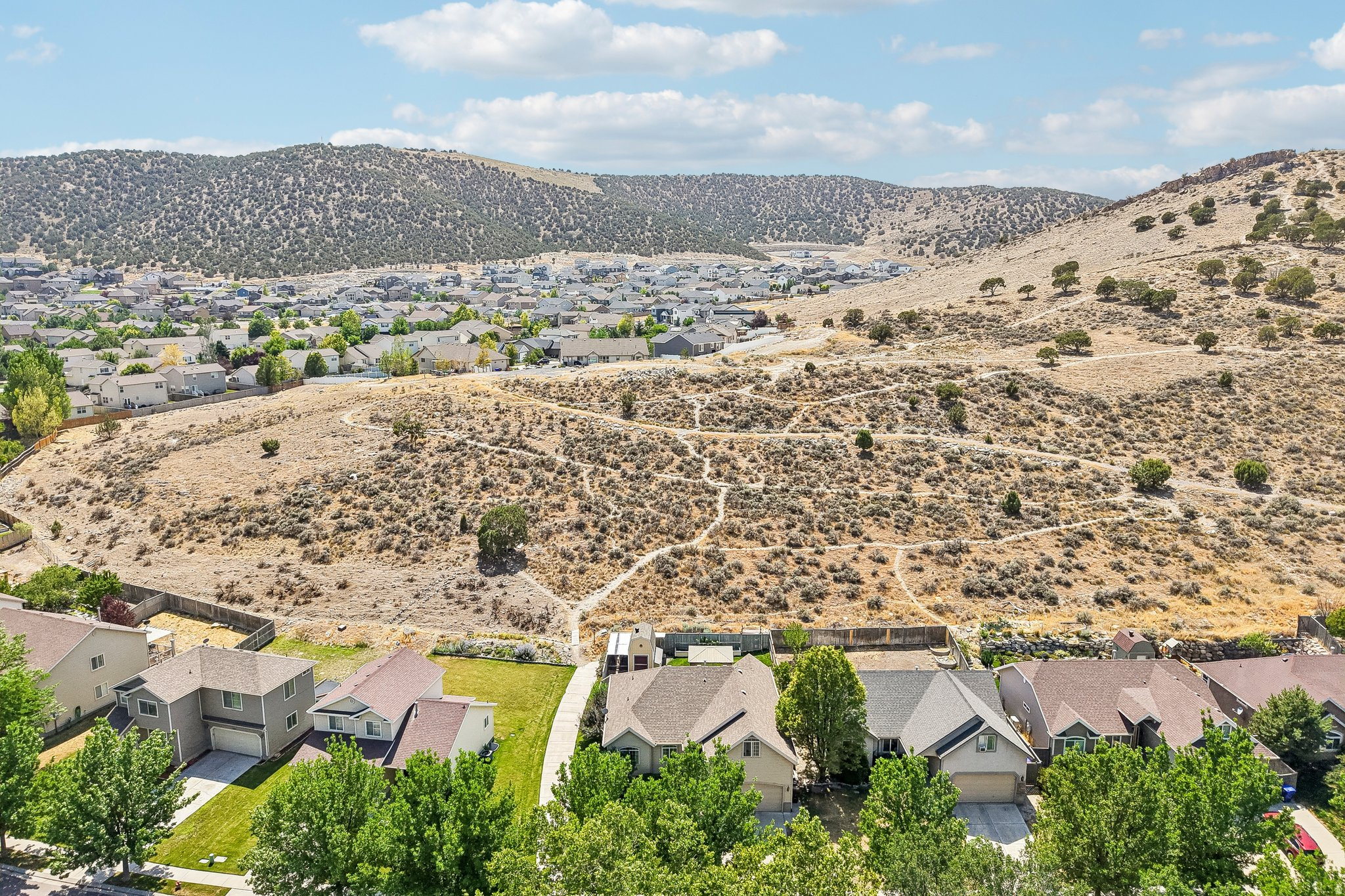 FREEMONT SPRINGS - Residential