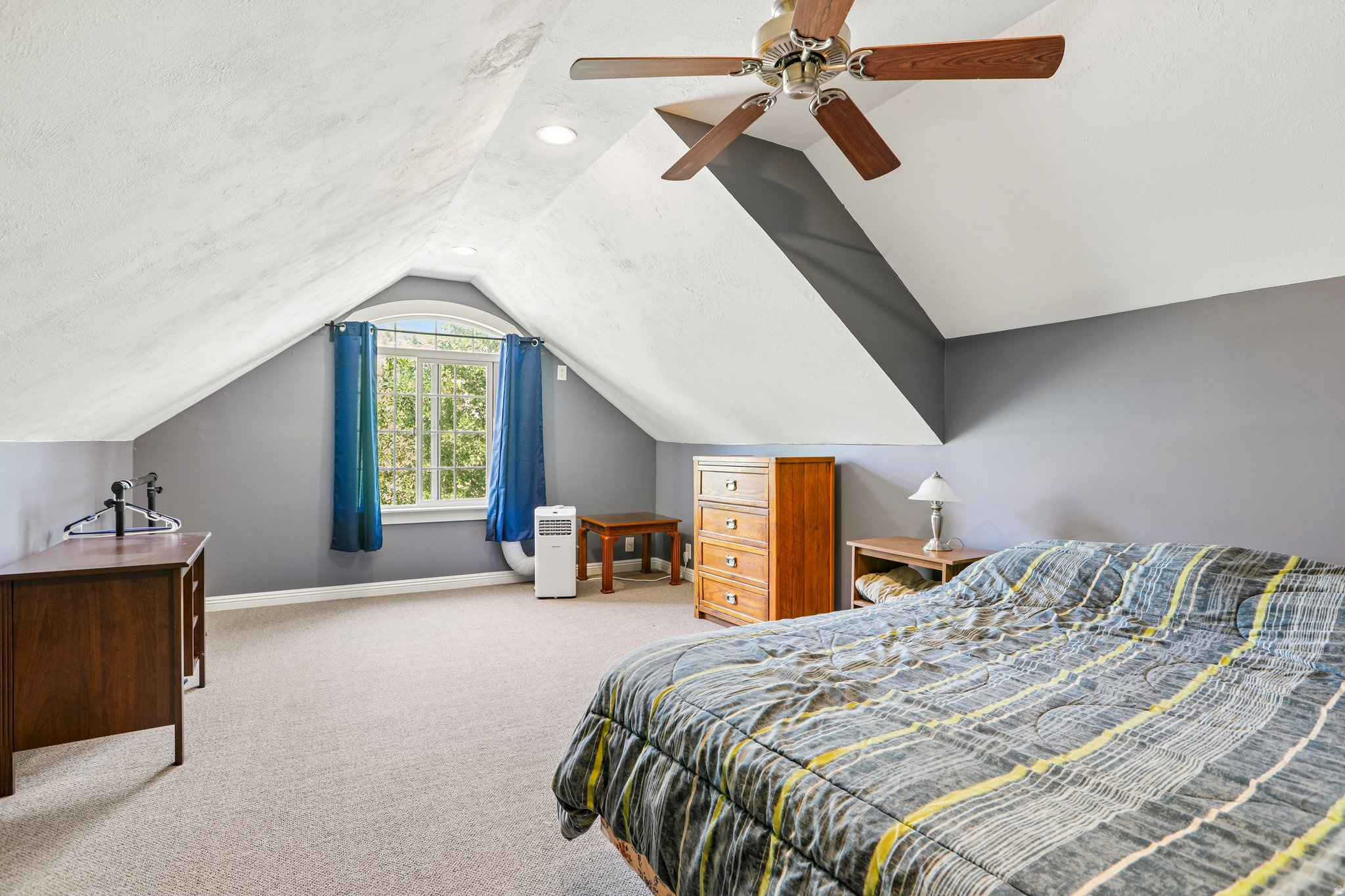 FREEMONT SPRINGS - Residential