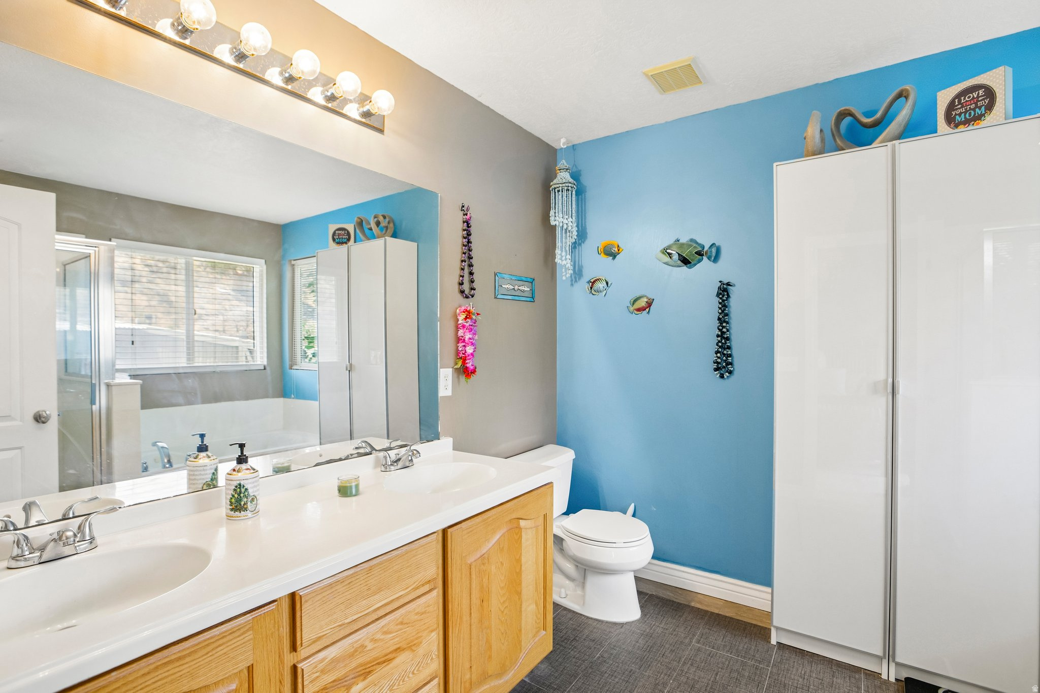 FREEMONT SPRINGS - Residential