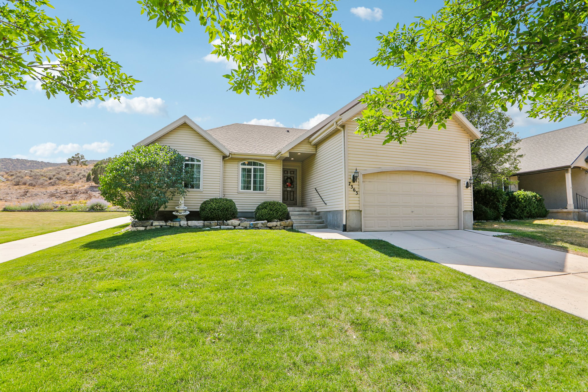 FREEMONT SPRINGS - Residential