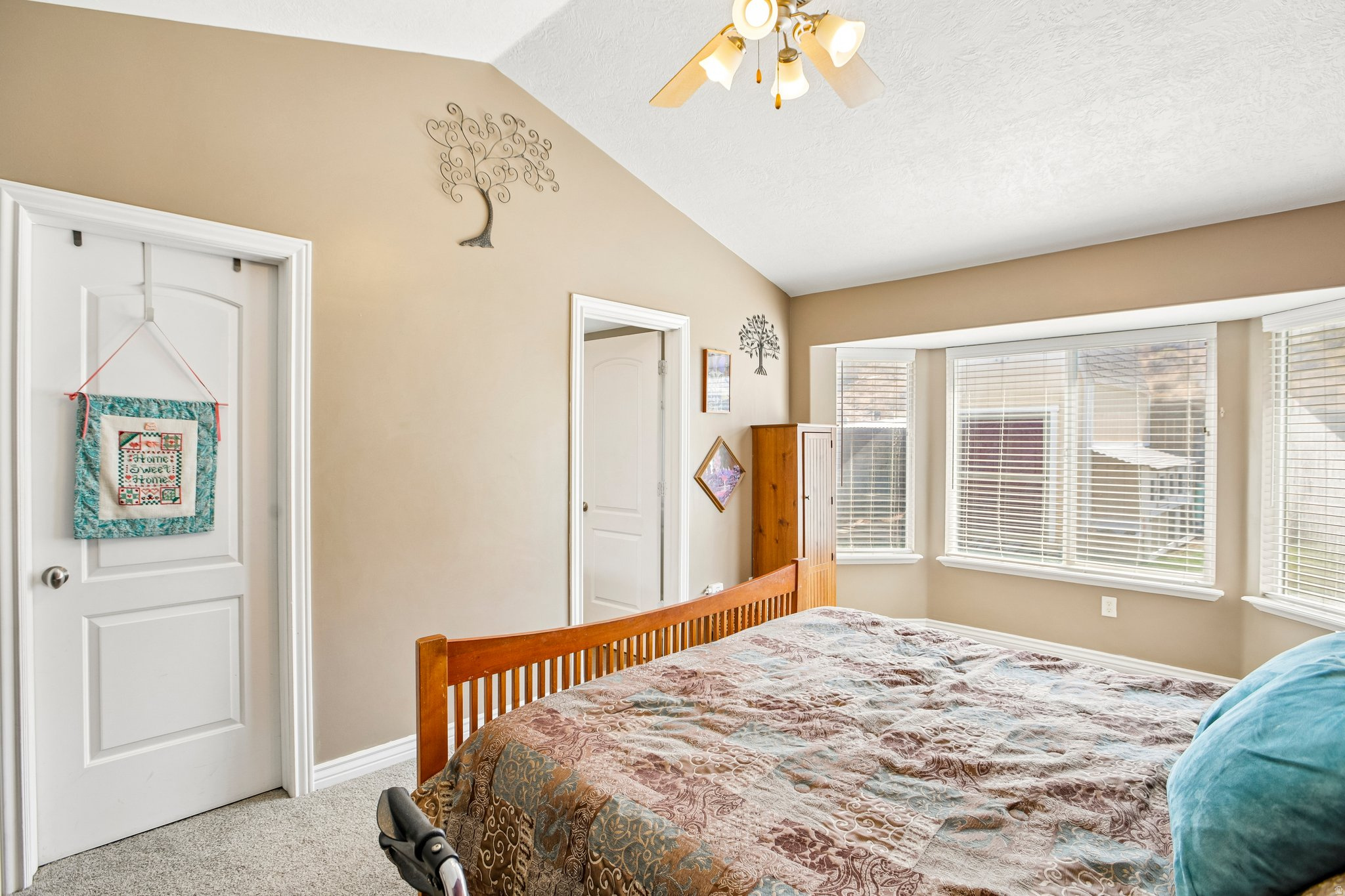 FREEMONT SPRINGS - Residential