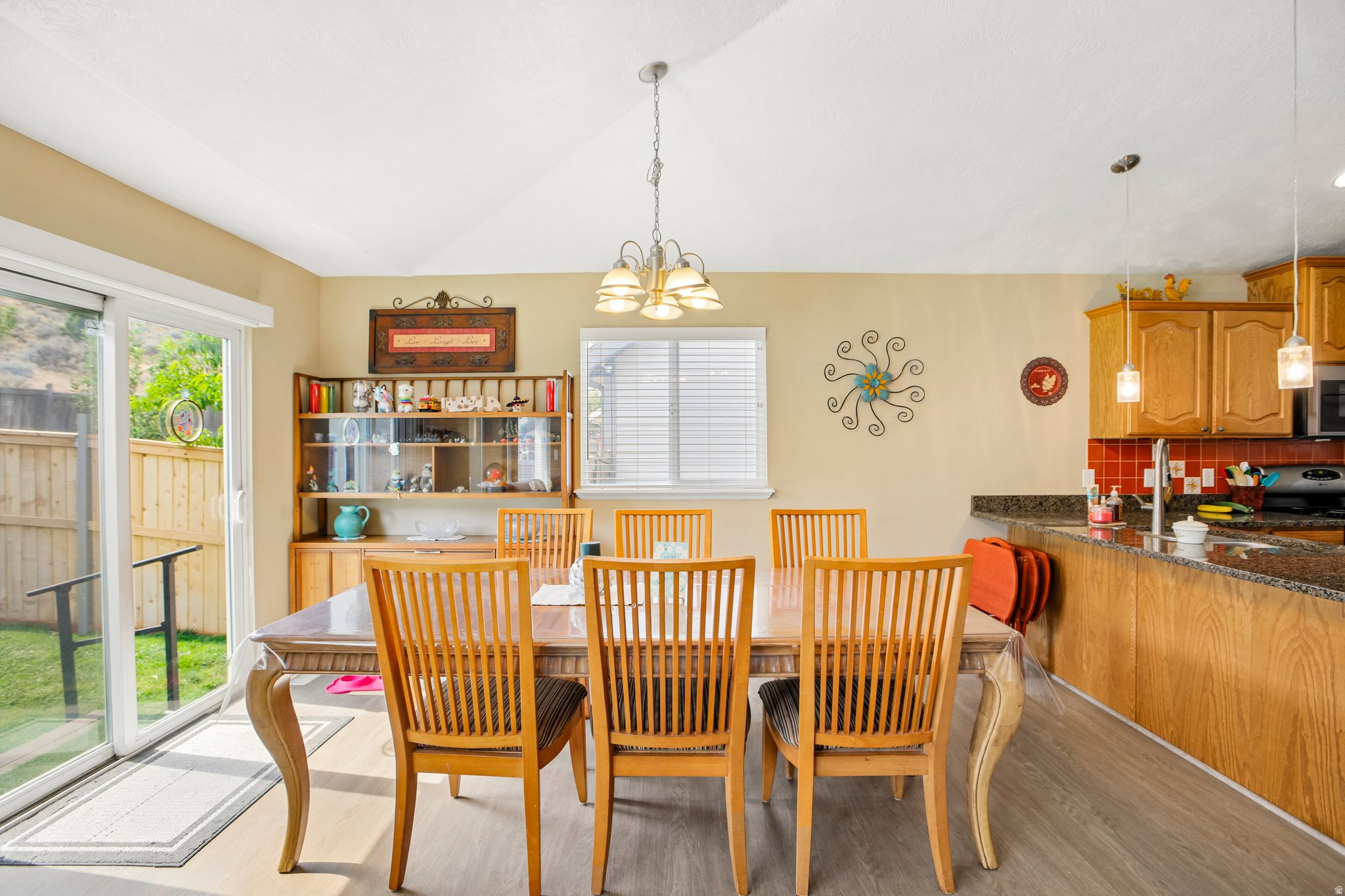 FREEMONT SPRINGS - Residential