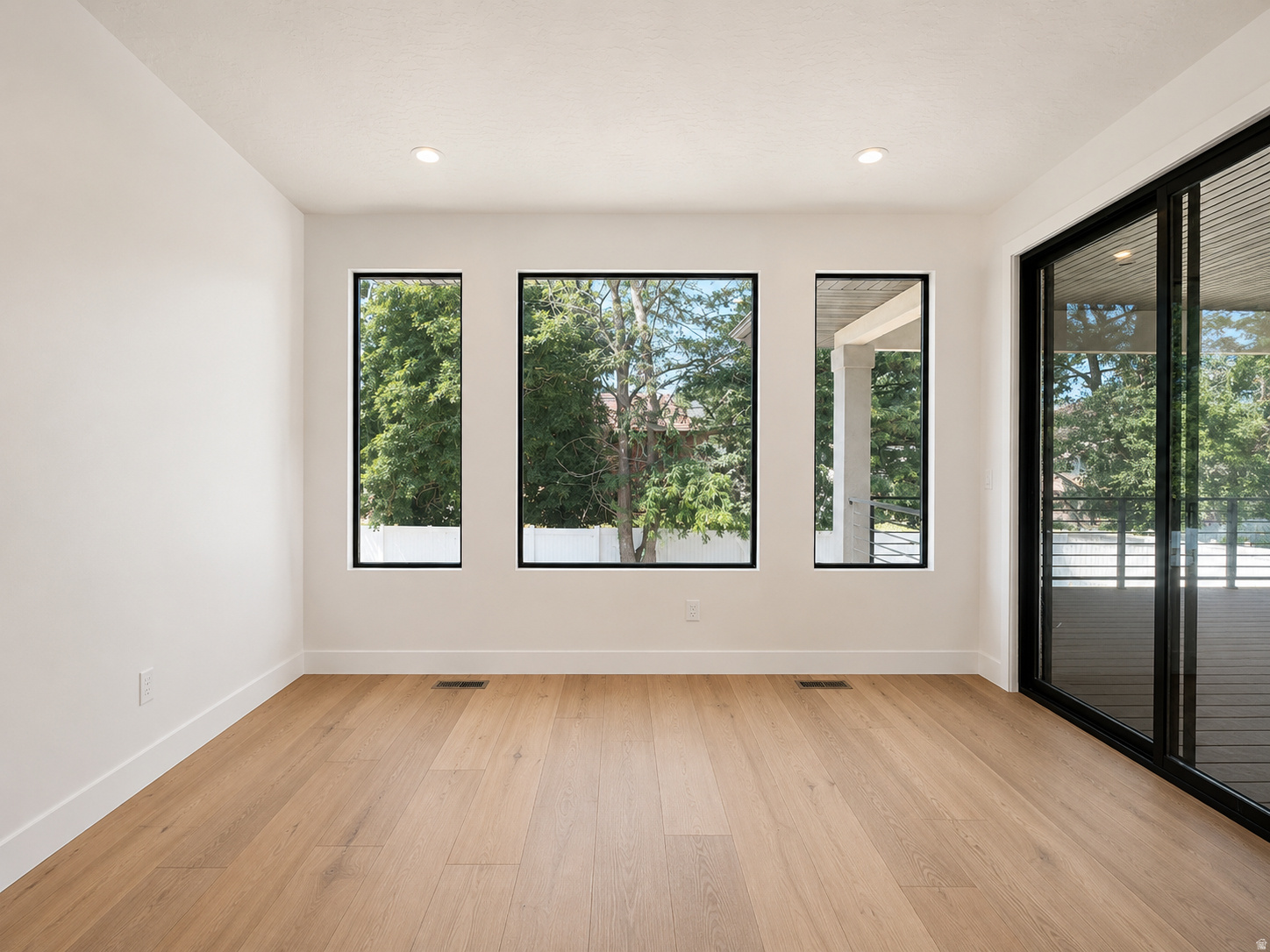 EASTRIDGE ESTATES - Residential