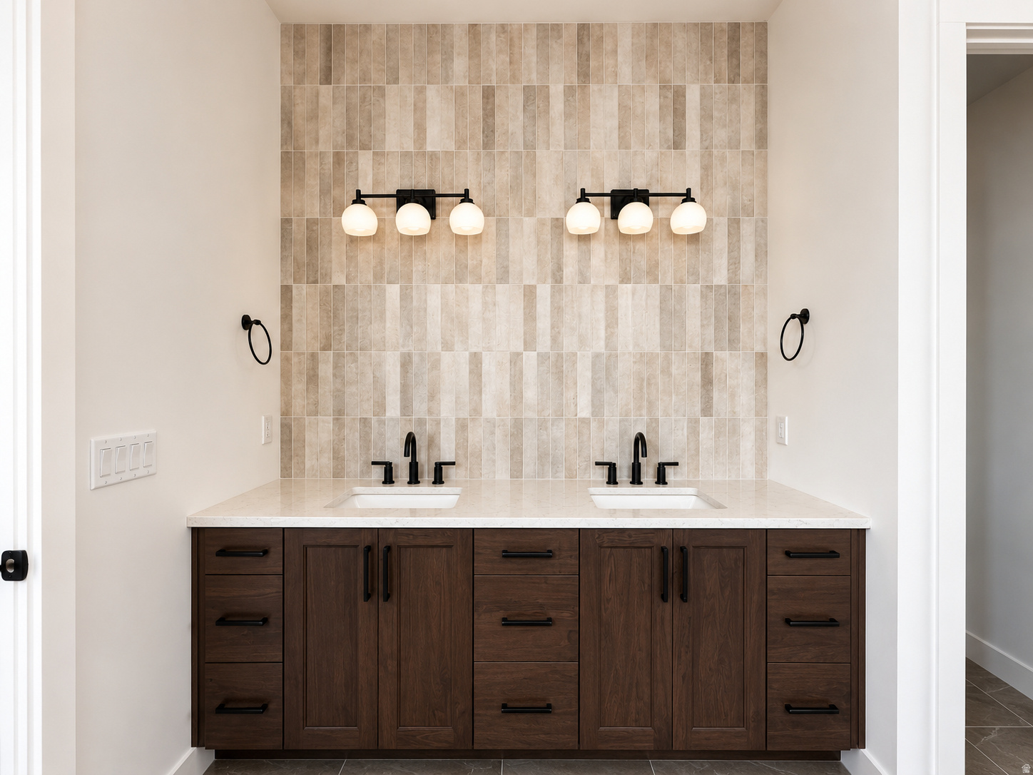 EASTRIDGE ESTATES - Residential