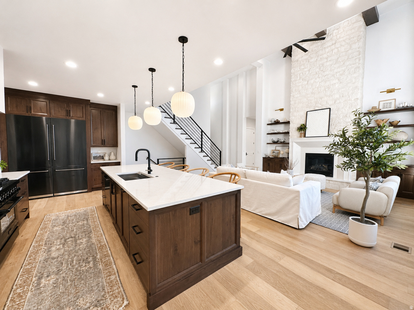 EASTRIDGE ESTATES - Residential
