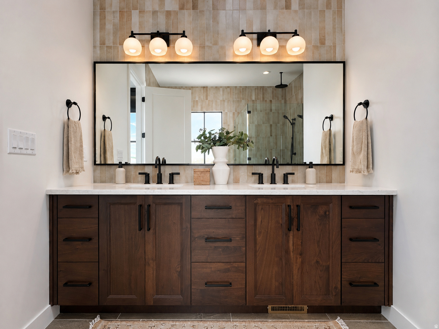 EASTRIDGE ESTATES - Residential