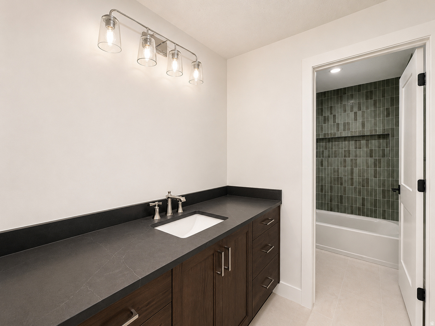 EASTRIDGE ESTATES - Residential