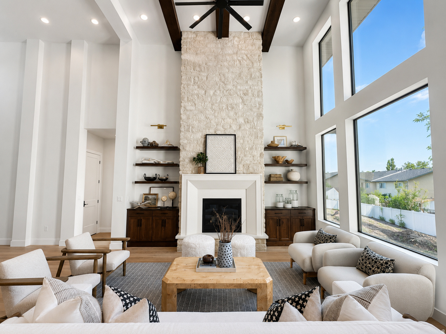 EASTRIDGE ESTATES - Residential