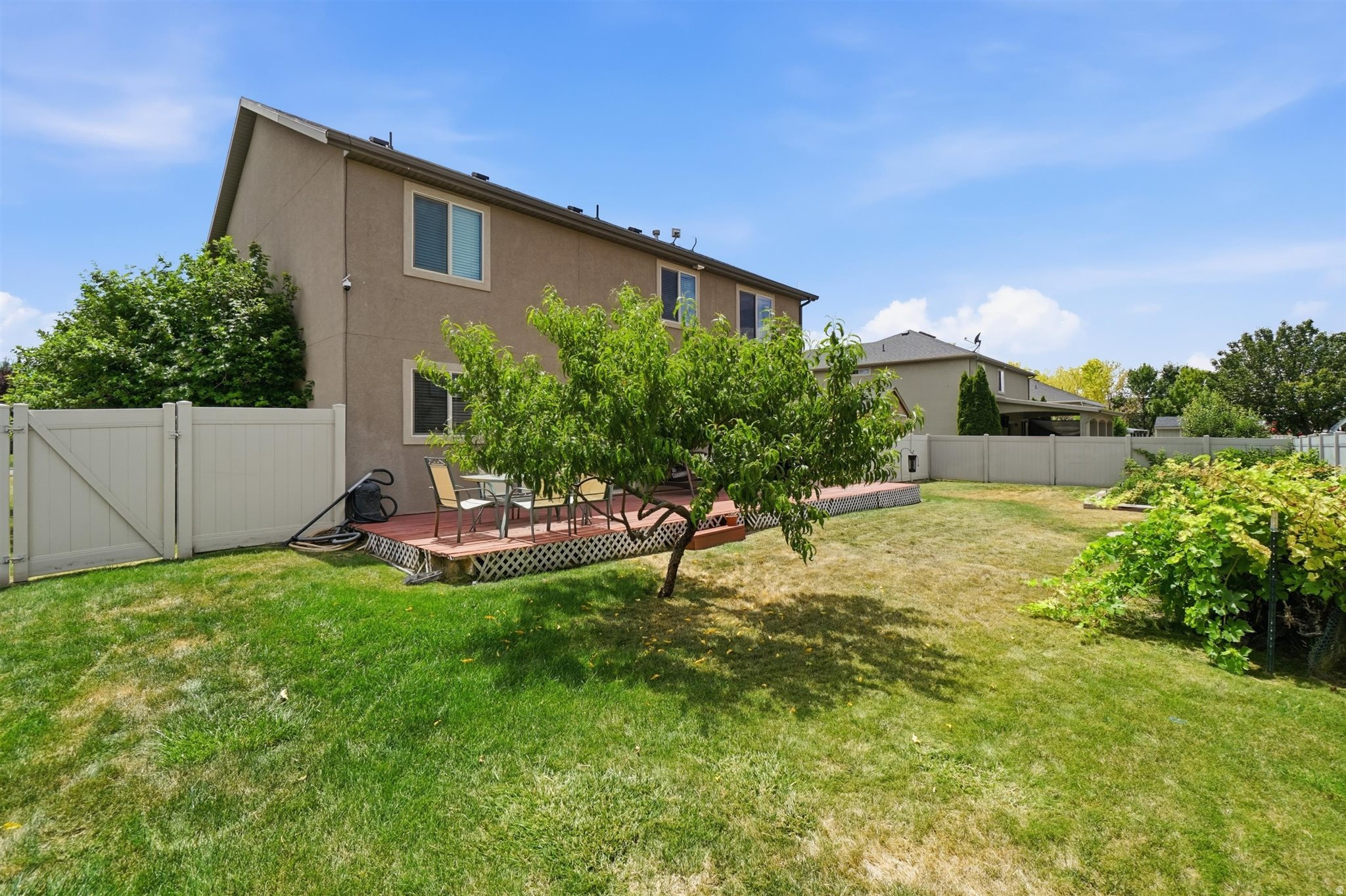 CRYSTAL SPRINGS - Residential