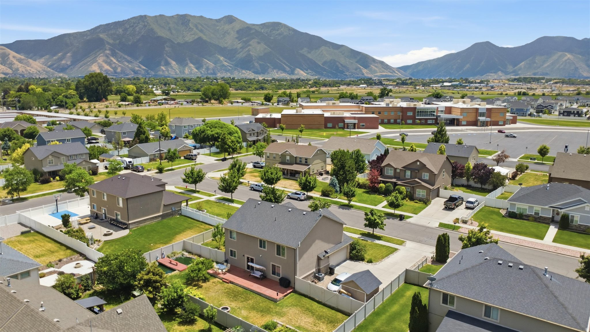 CRYSTAL SPRINGS - Residential