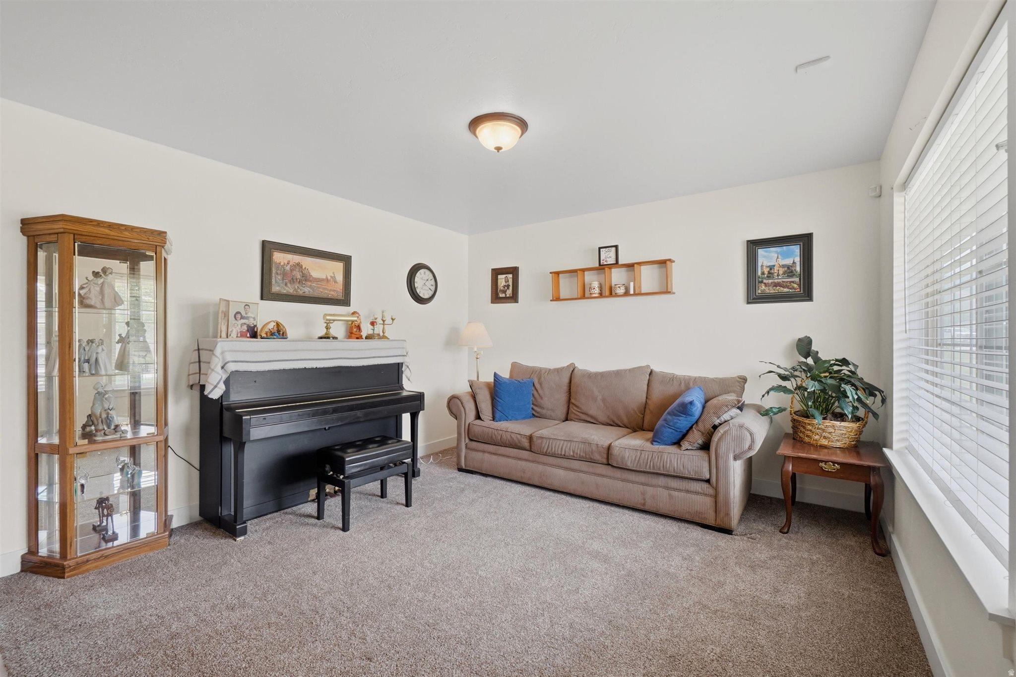 CRYSTAL SPRINGS - Residential