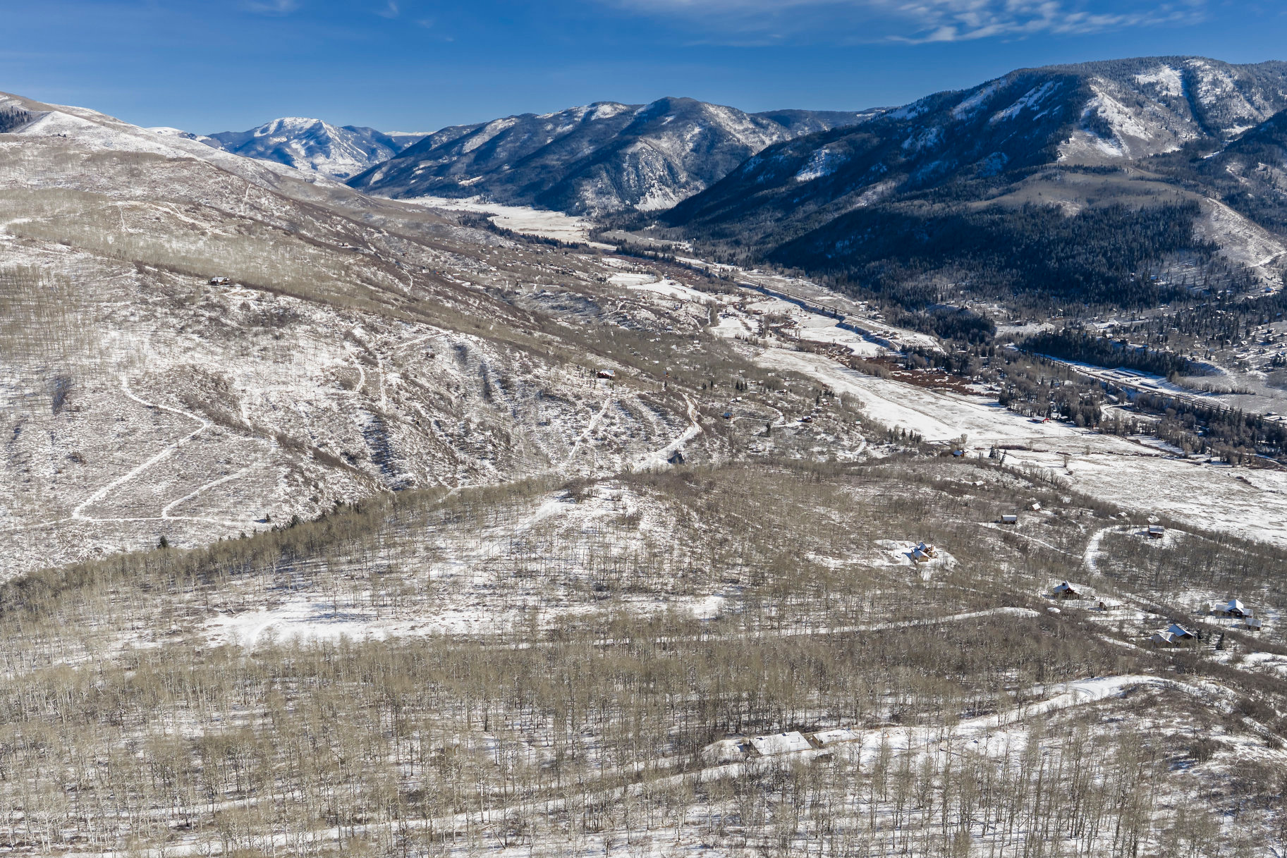 CANYON RIM - Land