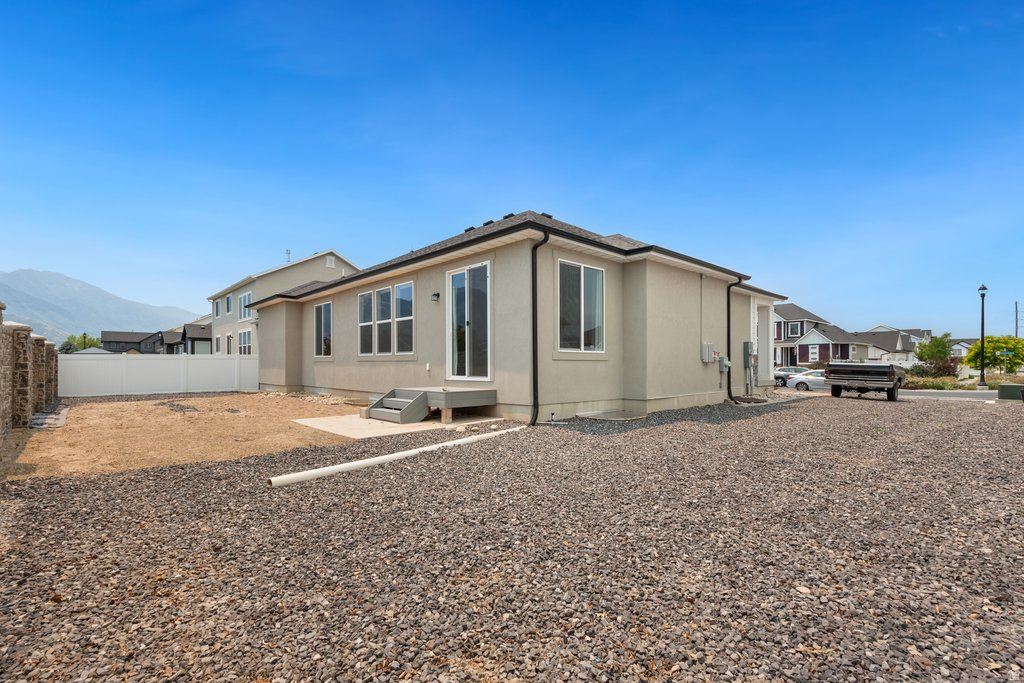 HERITAGE FARMS - Residential