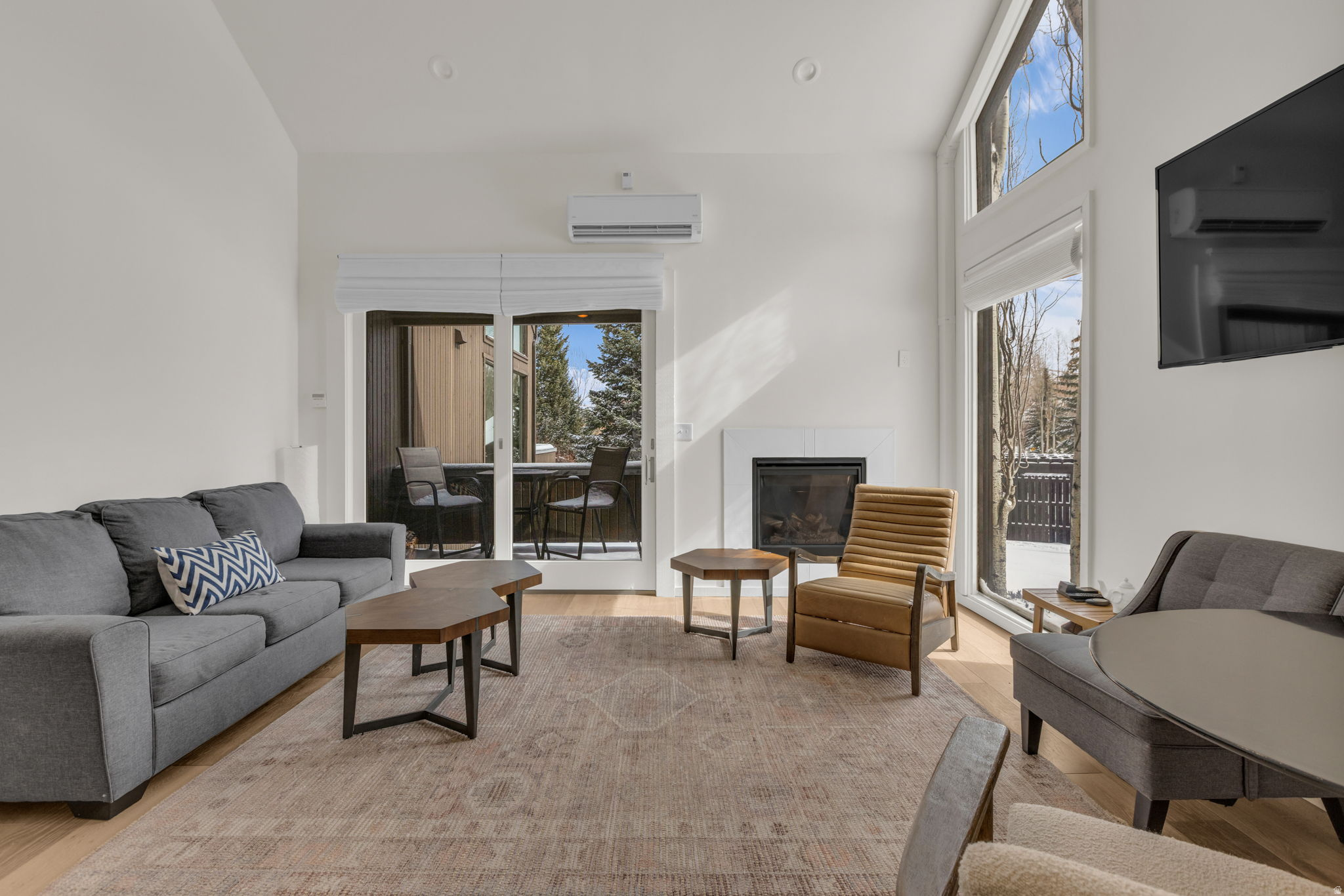 THREE KINGS CONDOMINIUM - Residential