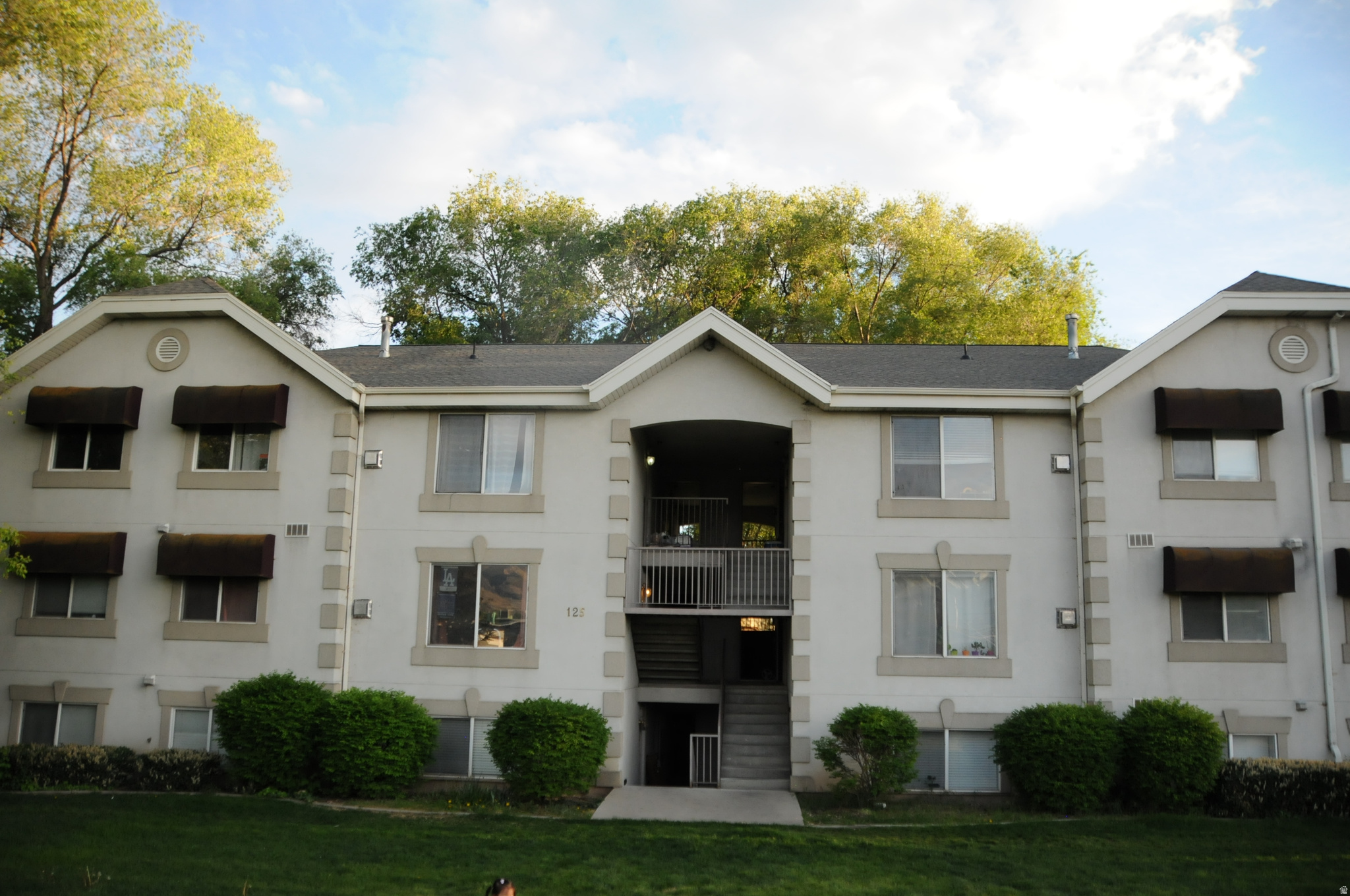 FRANKLIN PARK CONDO - Residential