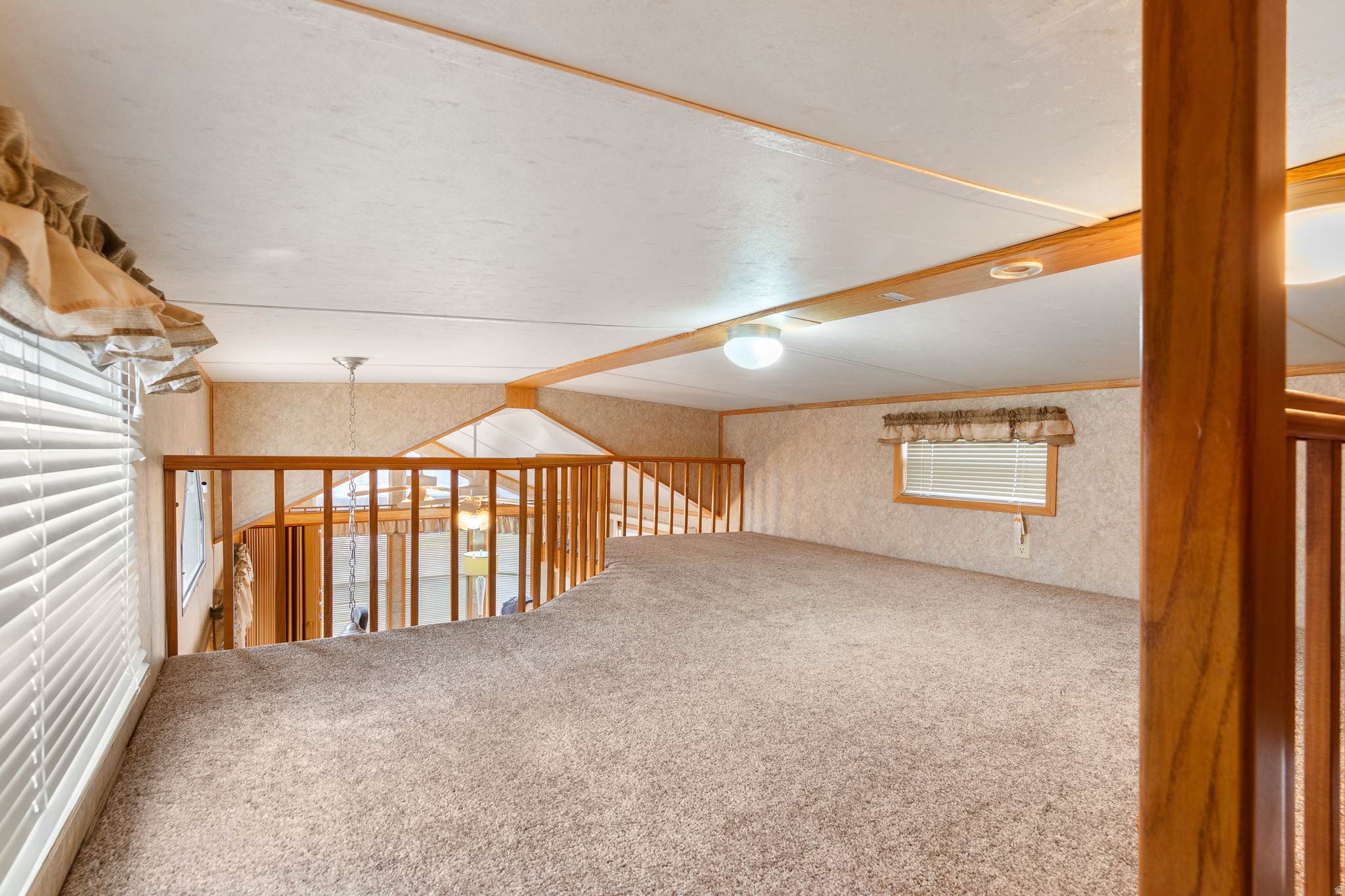 KINGS ROW ESTATES - Residential