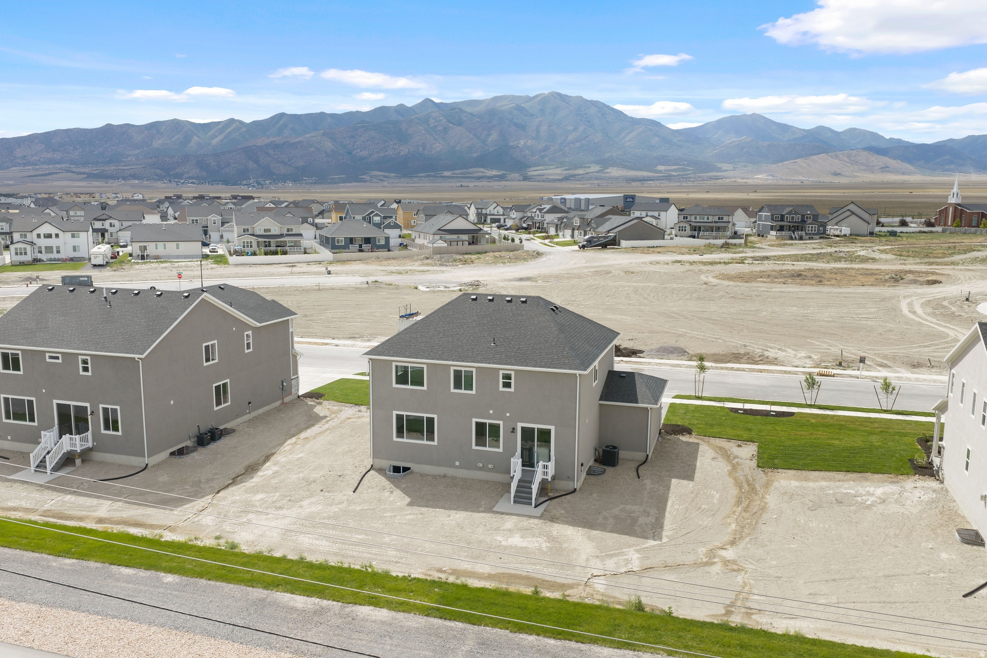 PONY EXPRESS ESTATES - Residential