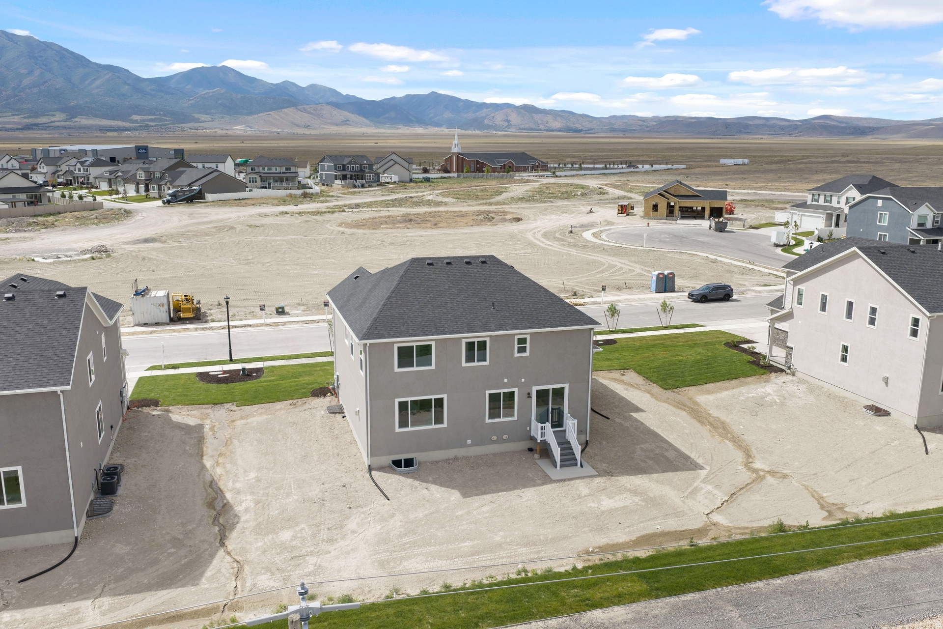 PONY EXPRESS ESTATES - Residential