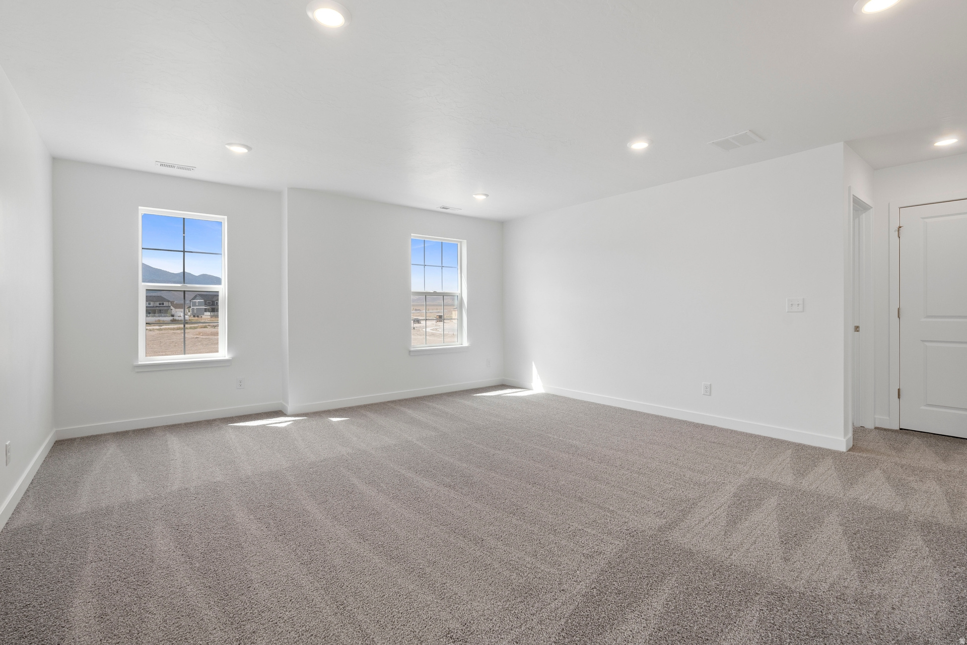 PONY EXPRESS ESTATES - Residential