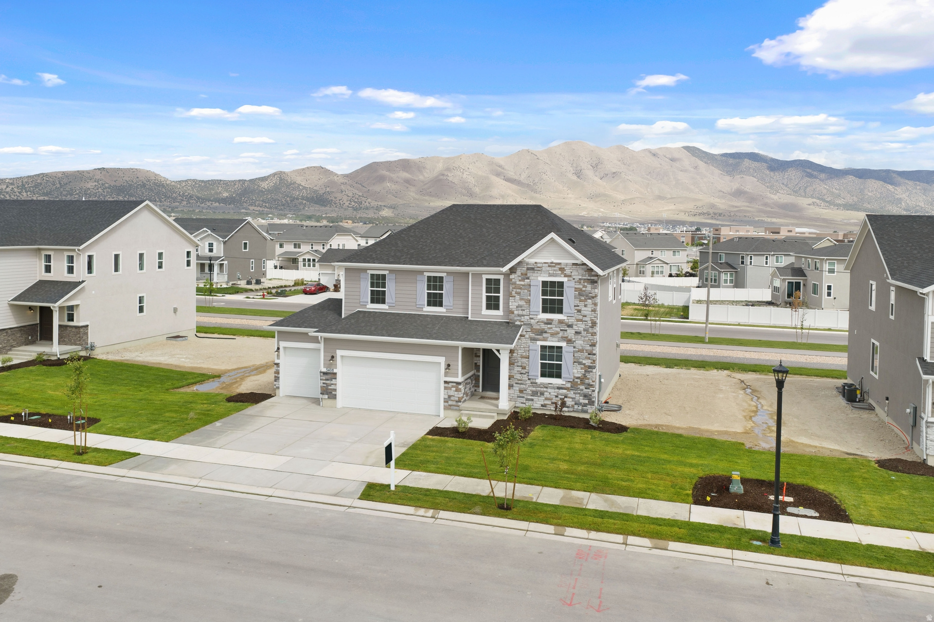 PONY EXPRESS ESTATES - Residential