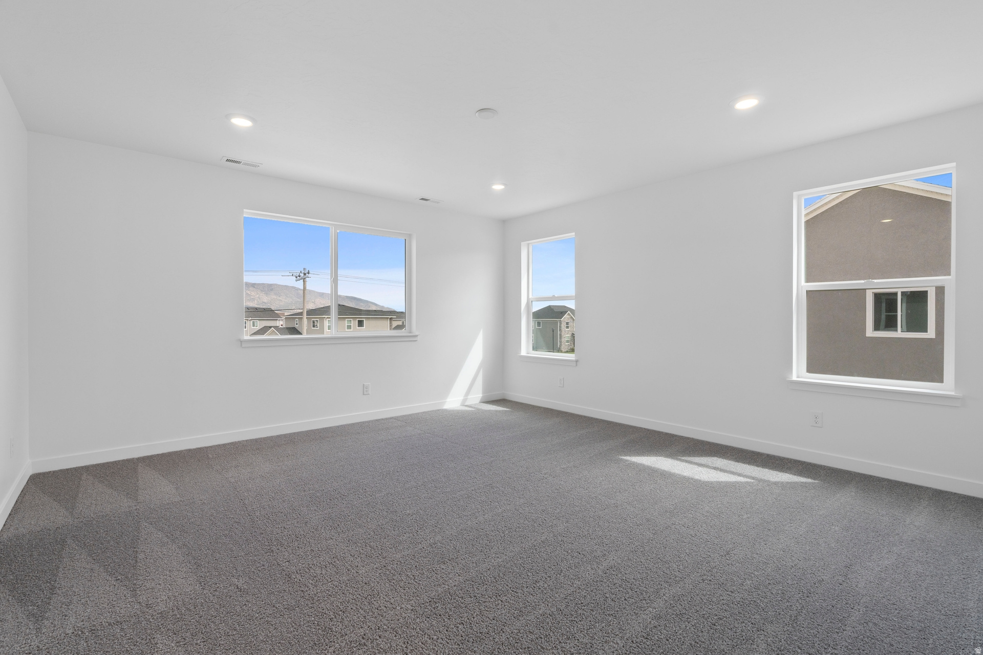 PONY EXPRESS ESTATES - Residential