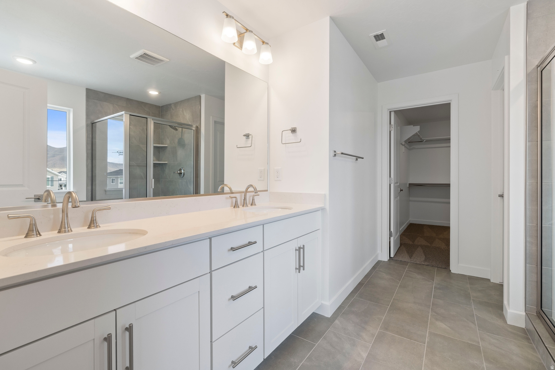 PONY EXPRESS ESTATES - Residential