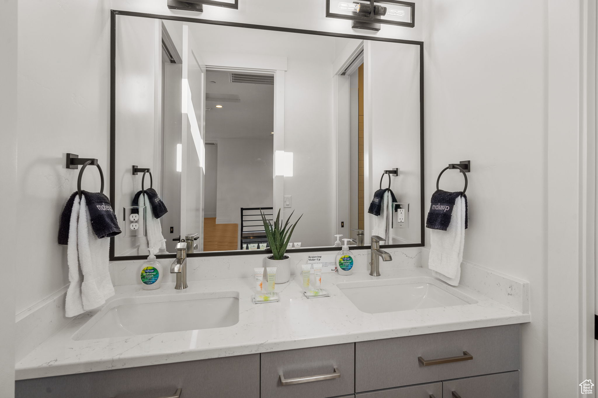 DIXIE SPRINGS E - Residential