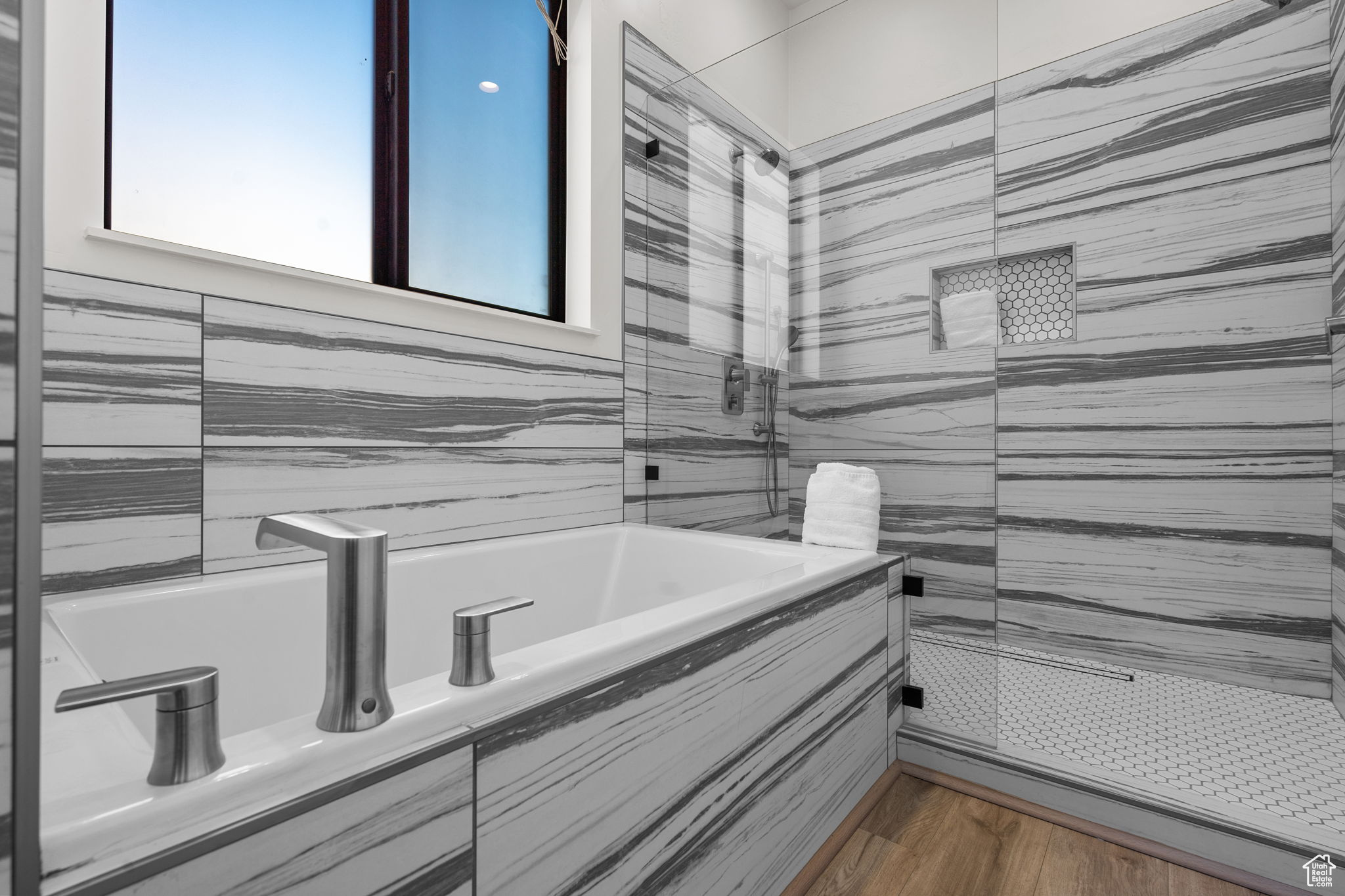DIXIE SPRINGS E - Residential